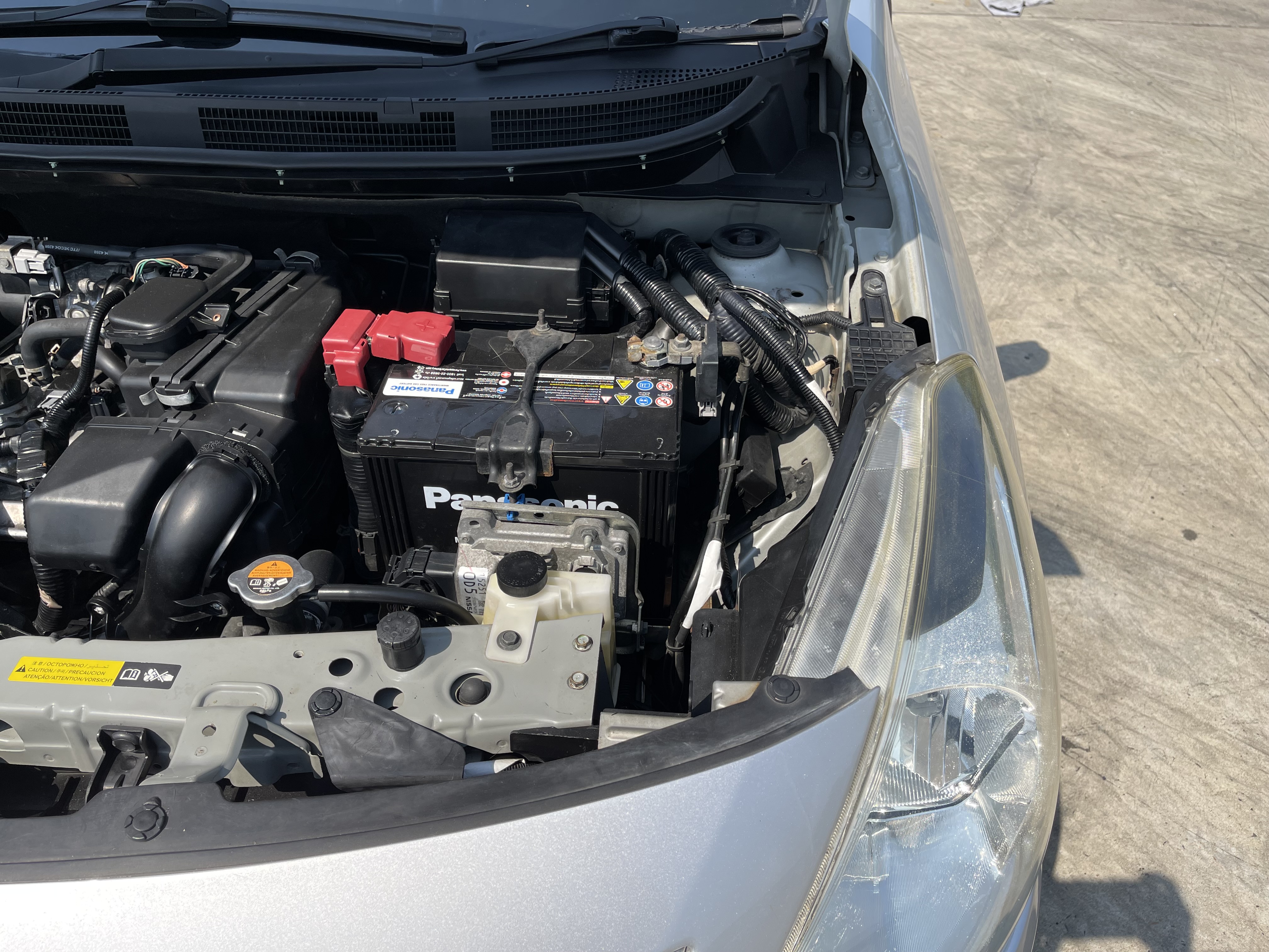 Nissan Almera 1.2 VL At 2014 เงิน