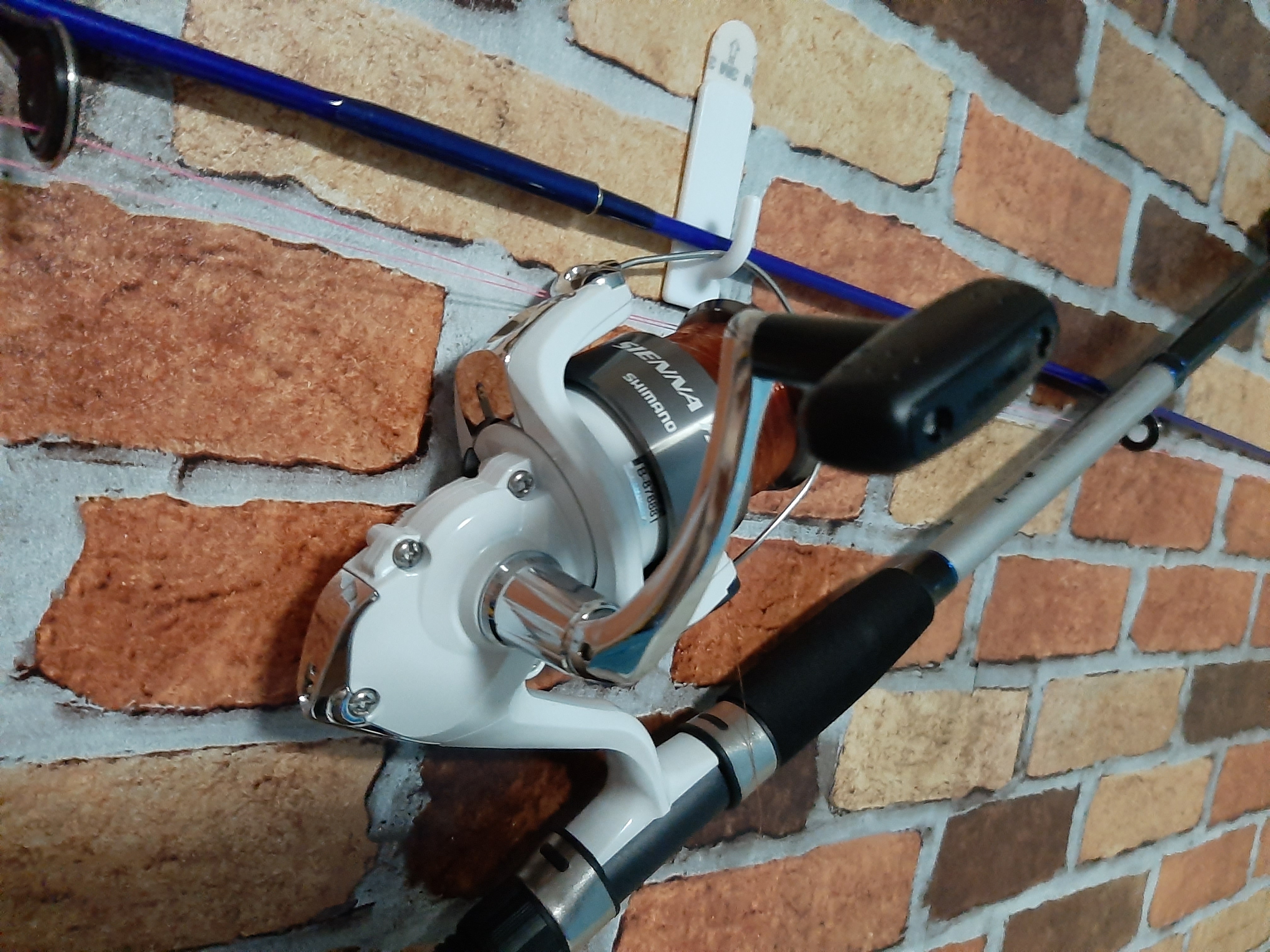 Shimano SIEANNA 4000 HD สีขาว