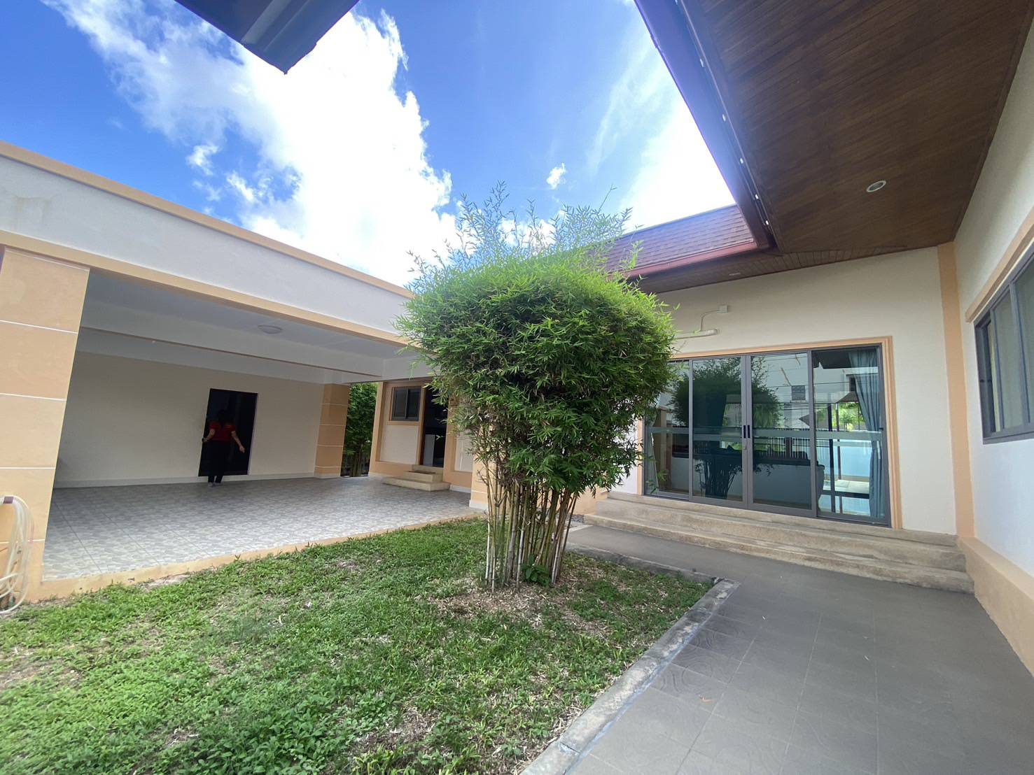 For Rent : Rawai-Saiyuan, Private Pool Villa, 3 bedrooms, 4 bathrooms