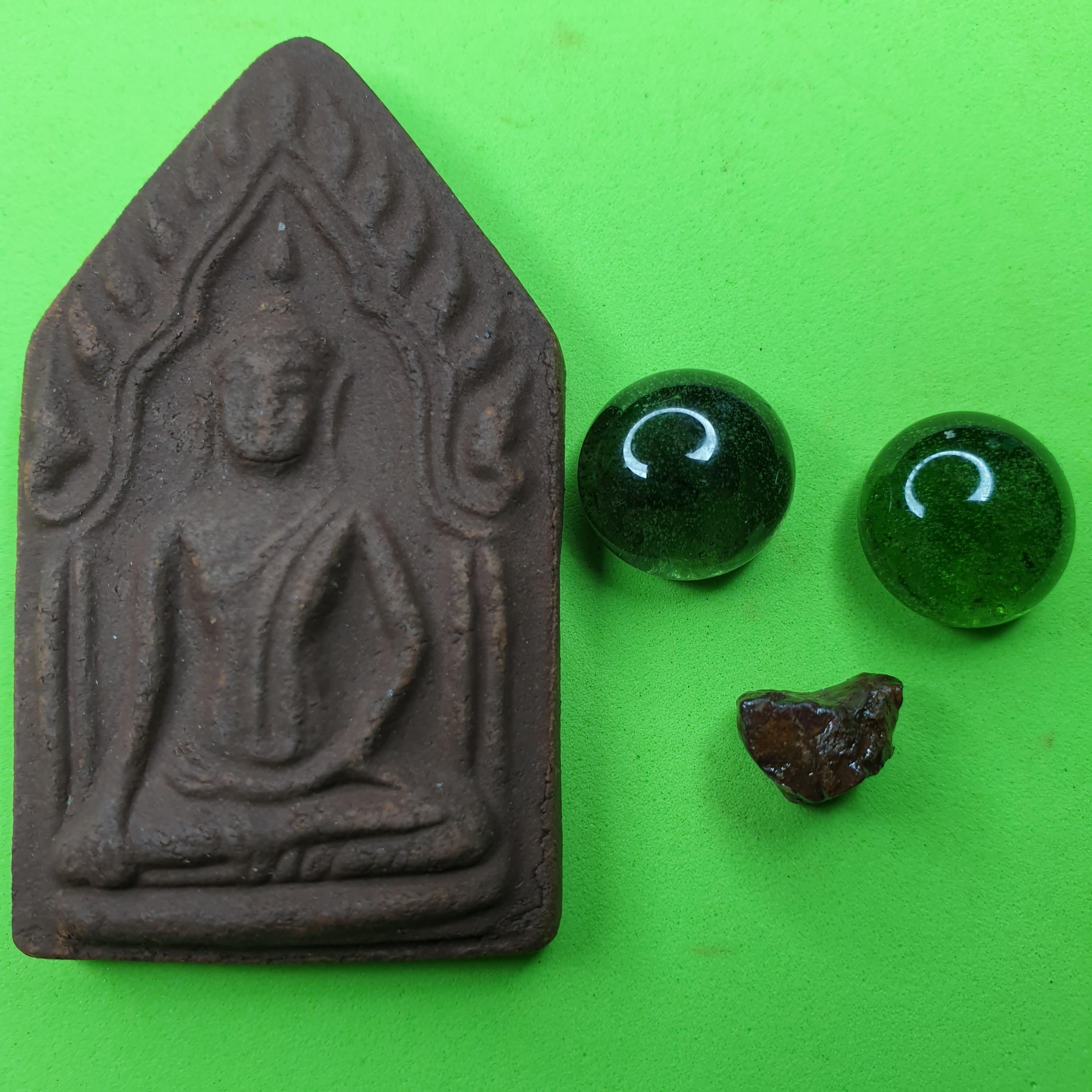 ของชำร่วย พระของชำร่วย ขุนแผน เนื้อแร่เหล็กน้ำพี้ แบบที่ 2 ของที่ระลึก พระขุนแผน พระเครื่องพระขุนแผน ขุนแผนห้อยคอ ขุนแผนแขวนคอ พระขุนแผนแท้ ขุนแผนมหาเสน่ห์ บูชาขุนแผน ขุนแผนแท้