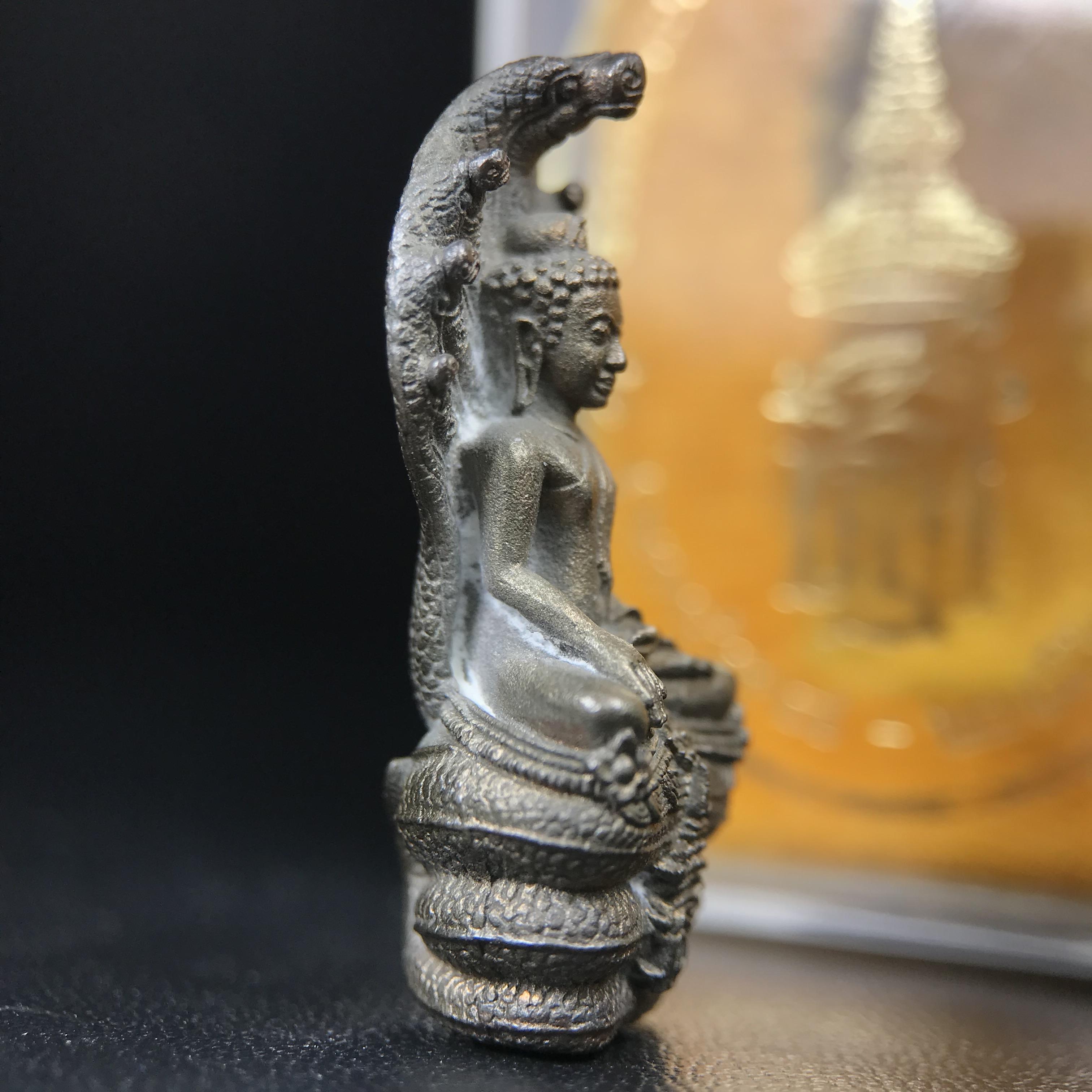 พระพุทธรูปนาคปรกปางมารวิชัย สธ. เนื่องวโรกาสสมเด็จพระเทพรัตนราชสุดาฯทรงเจริญพระชนมายุครบ 3รอบ ปี2534 พระกริ่งนวโลหะ พิธีพุทธาภิเษก ณ วัดบวรนิเวศวิหาร โดยมีสมเด็จพระญาณสังวรสมเด็จพระสังฆราชเป็นองค์ประธาน(พิธีใหญ่ มวลสารดี พุทธศิลป์งดงาม)อุดมวลสารผงจิตรลดา