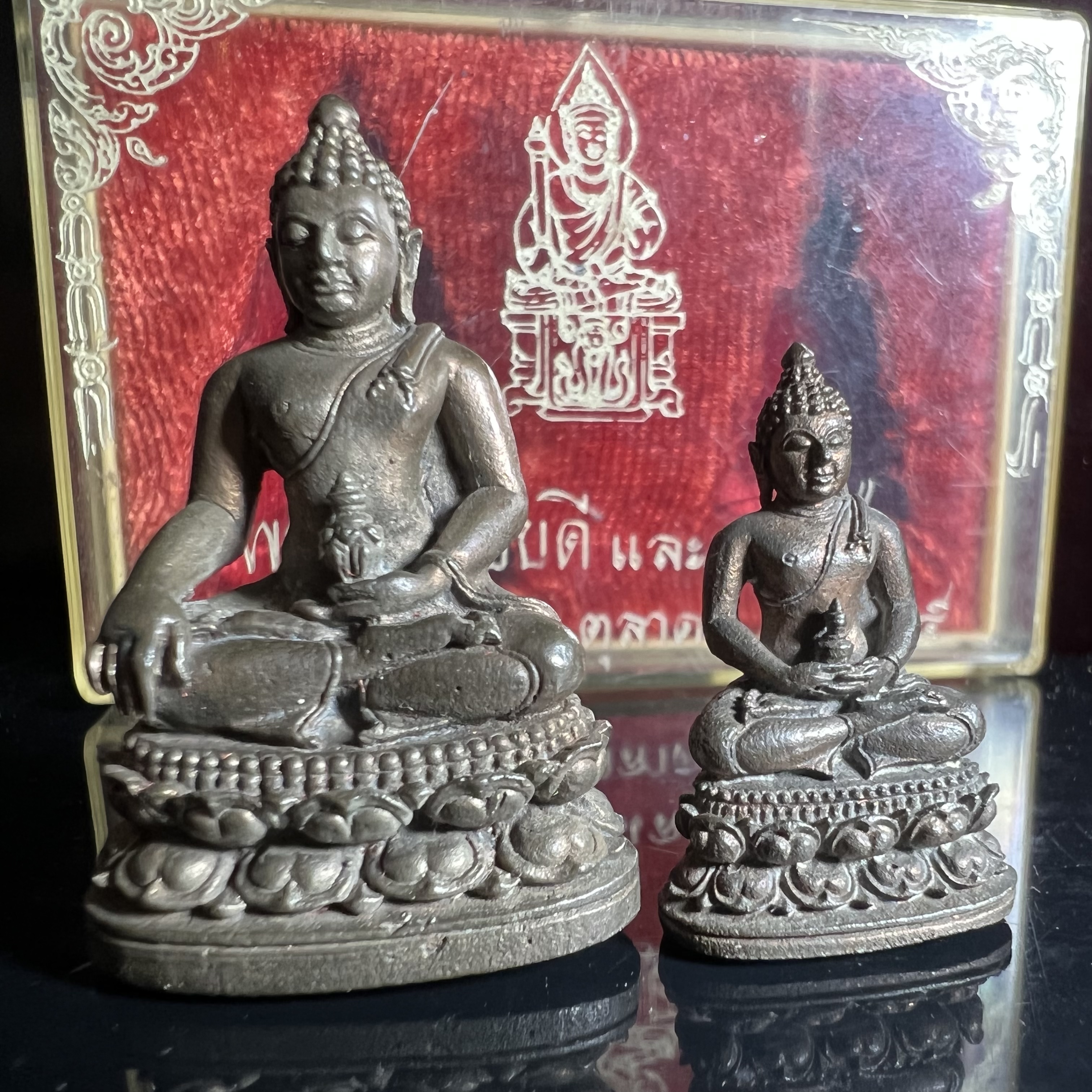 พระกริ่ง-พระชัยวัฒน์อธิบดี ปี2525 ของดีอัยการ (มีไว้บูชาเลื่อนยศเลื่อนตำแหน่งทุกท่าน)(1ใน 2525 ชุด)