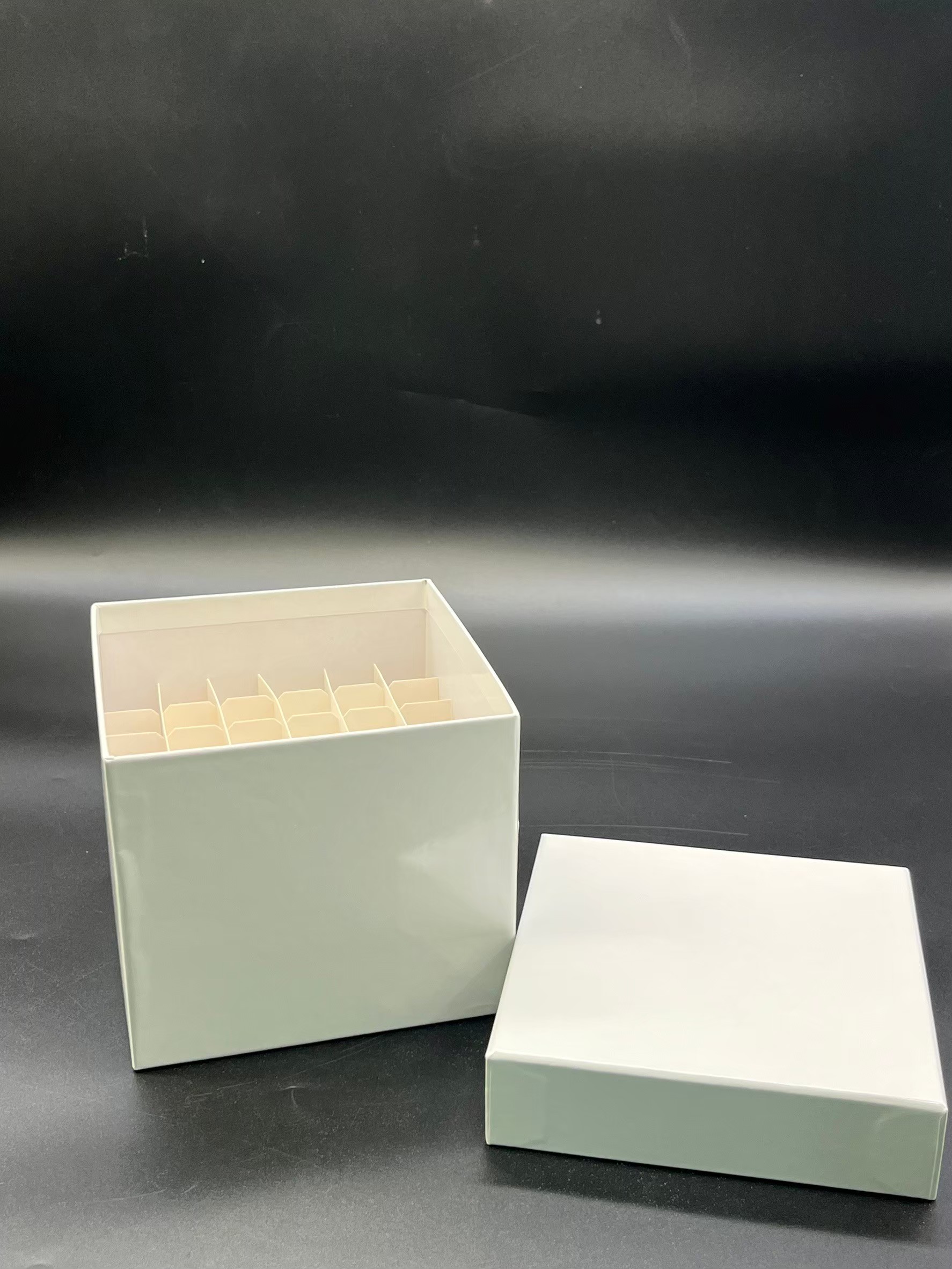 Freezer Paper Box 16 well / 36 well กล่องกระดาษสำหรับใส่หลอดเก็บตัวอย่าง 16 ช่อง /36 ช่อง
