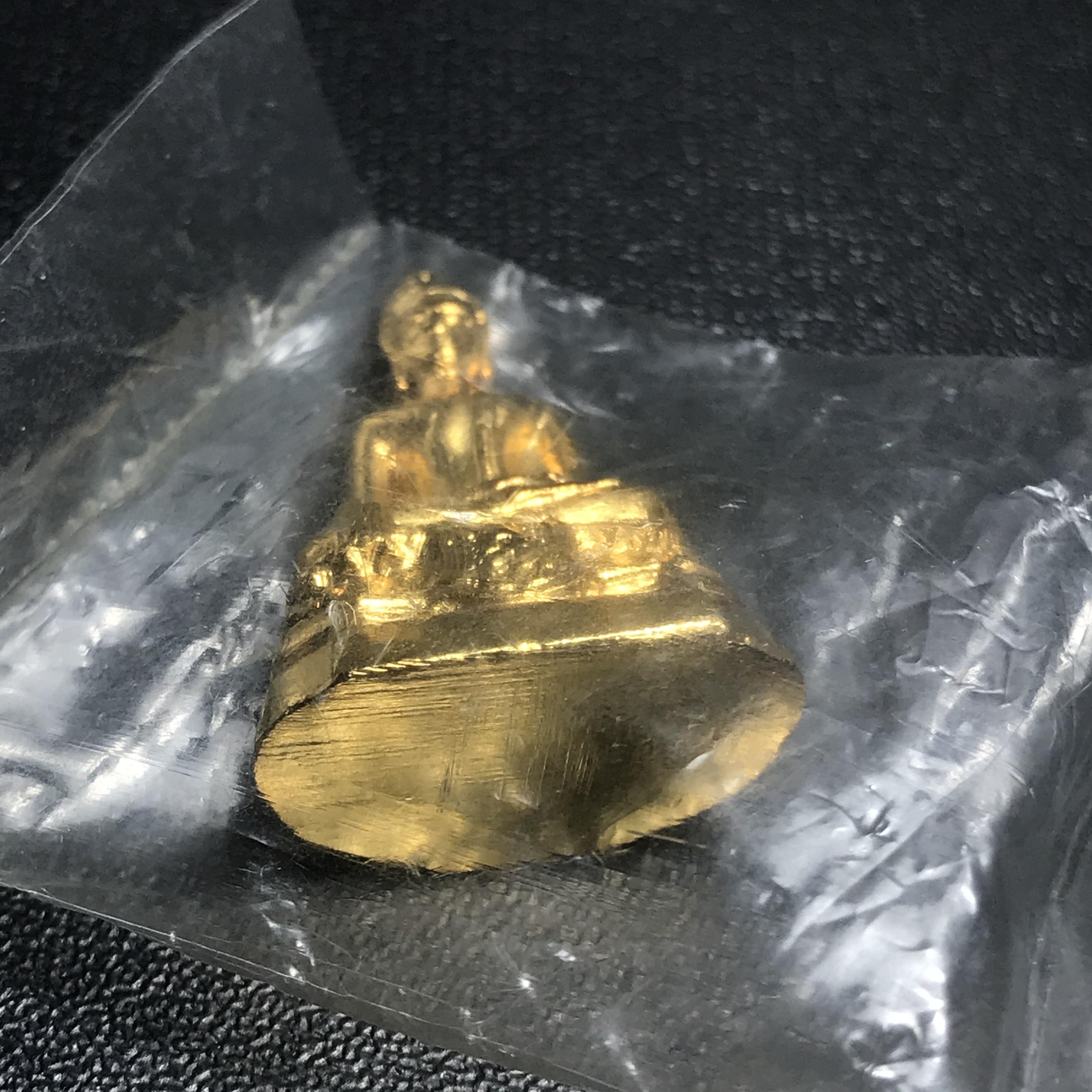 พระกริ่ง ภปร.(รุ่นแรก) วัดบวรนิเวศวิหาร พ.ศ.2508 กะไหล่ทองเดิม(กรรมการ)พิมพ์นิยม(หูยาว)สภาพสวยซีนซองเดิม (ในหลวงรัชกาลที่9ทรงเสด็จเททอง)