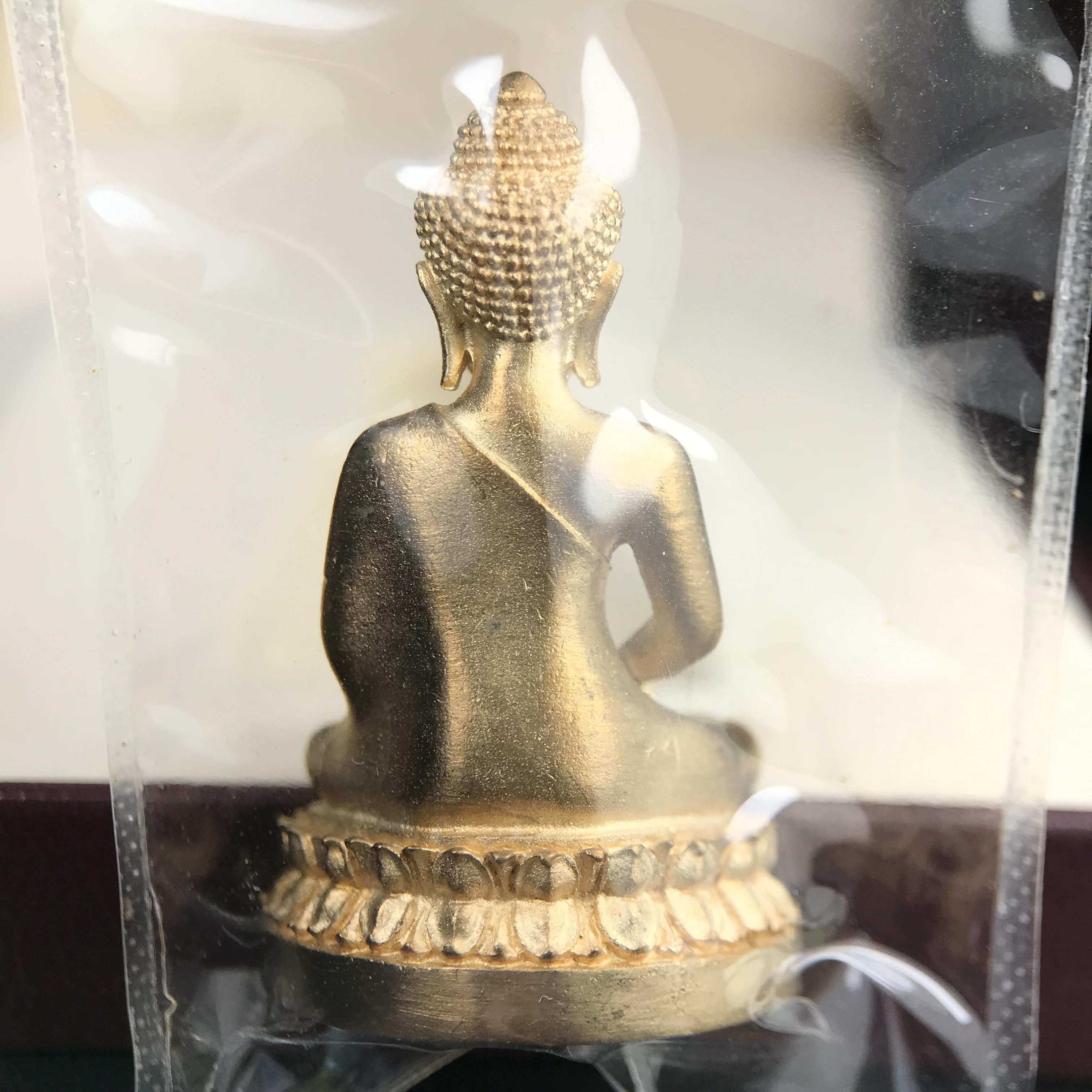 พระกริ่งนิรันตราย(เฉพาะข้าราชการตำรวจ)สำนักงานตำรวจแห่งชาติ ปี 2555 พุทธาภิเษก วัดบวรนิเวศวิหาร ปี 2555 เนื้อสัมฤทธิ์ อุปกรณ์ใบกล่องครบ น่าสะสม ที่สุดความศักดิ์สิทธิ์ สุดเข้มขลัง มวลสารดี พิธีใหญ่ เกจิดังทั่วประเทศ 255 รูป ร่วมอธิษฐานจิตปลุกเสก พระสภาพสวย