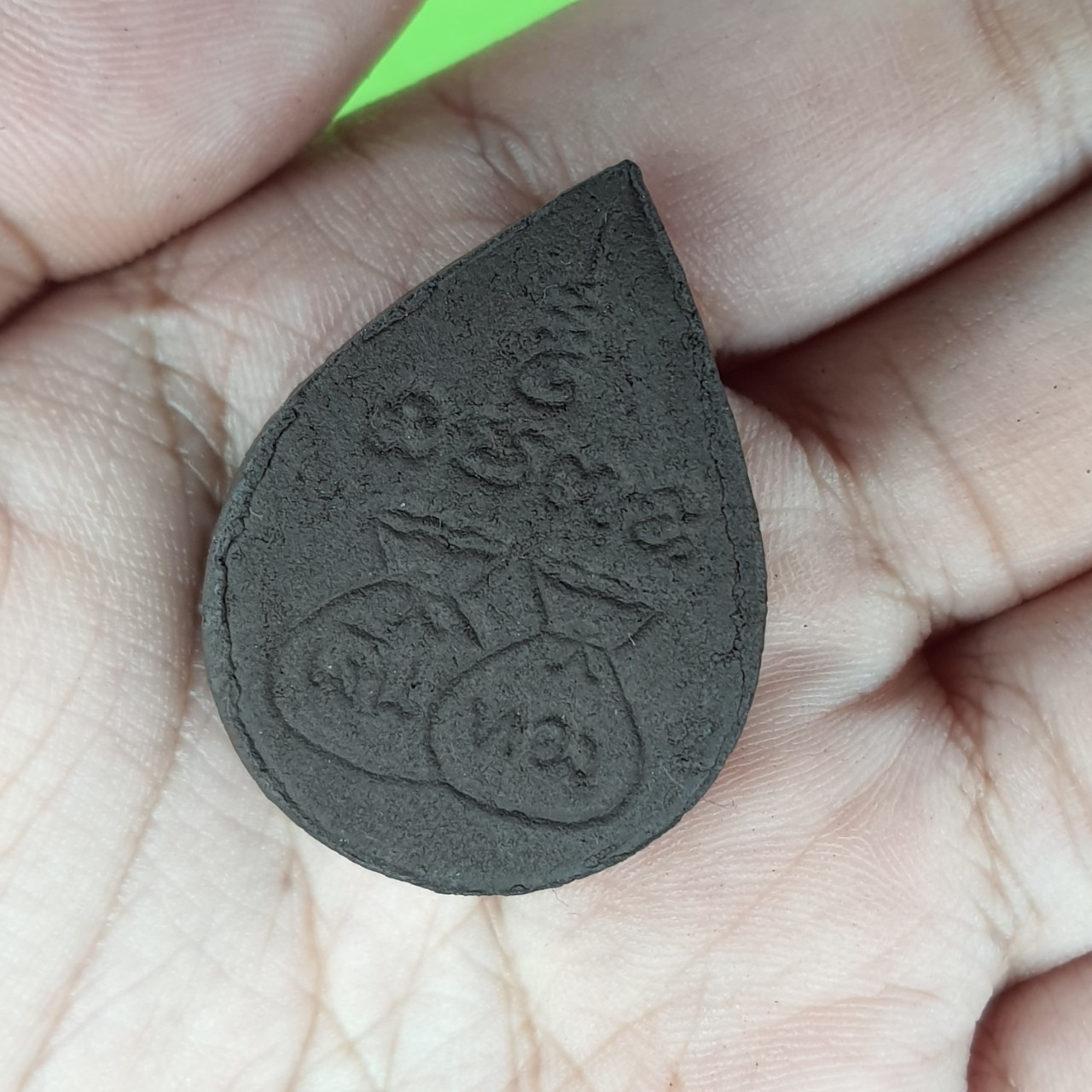 พระเครื่อง นางกวัก ฝังตะกรุด เนื้อแร่เหล็กน้ำพี้ นางกวักแท้ ค้าขายดี ให้โชคลาภนางกวักค้าขาย นางกวัก โบราณ นางกวักบูชา