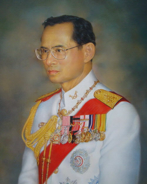 เซ็ตอุปกรณ์งานฝีมือ DIY ครอสติสคริสตัลรูปในหลวงรัชกาลที่ 9