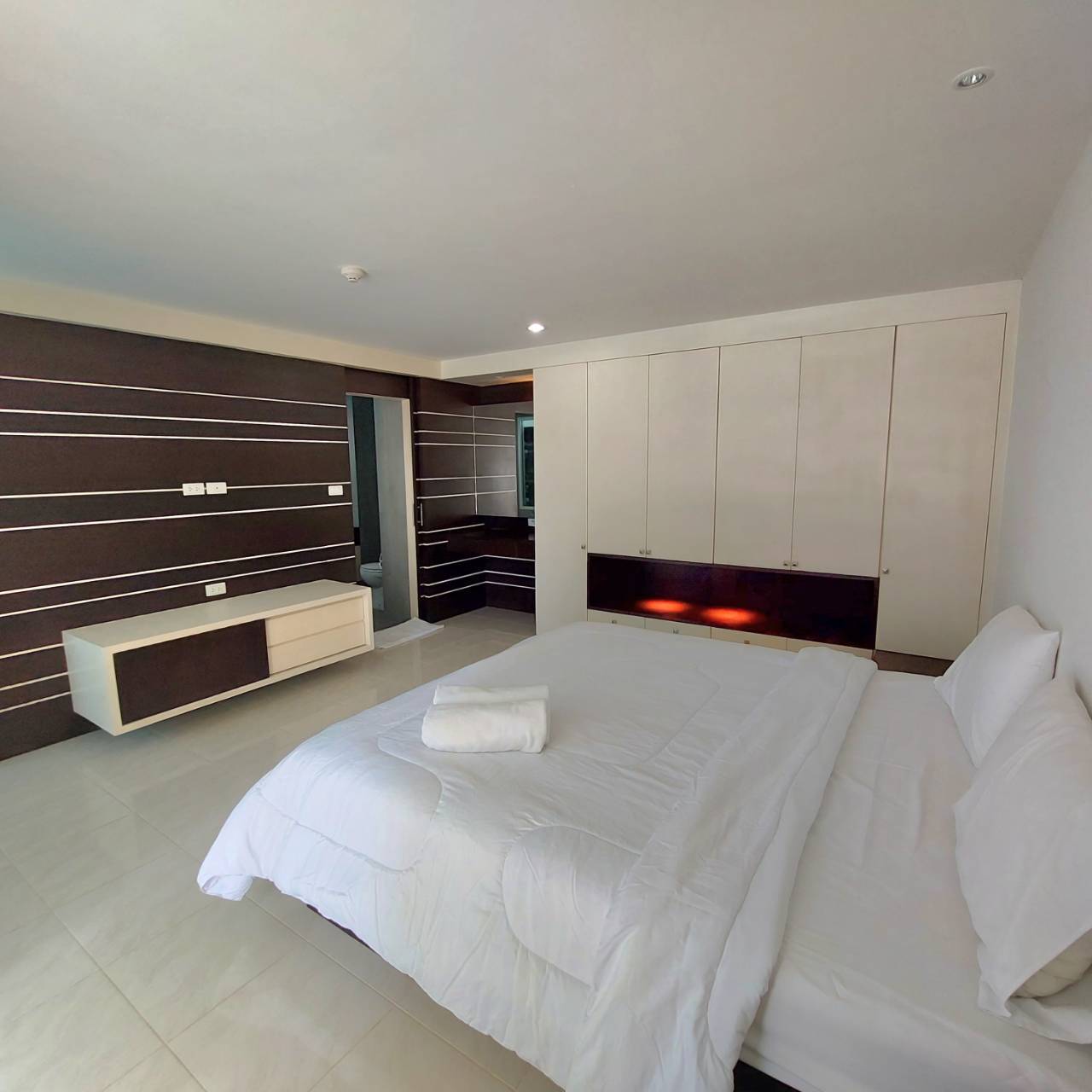 For Sales : Kathu, Ratchaporn Place Condo, 1 Bedroom 1 Bathroom, 2nd flr.