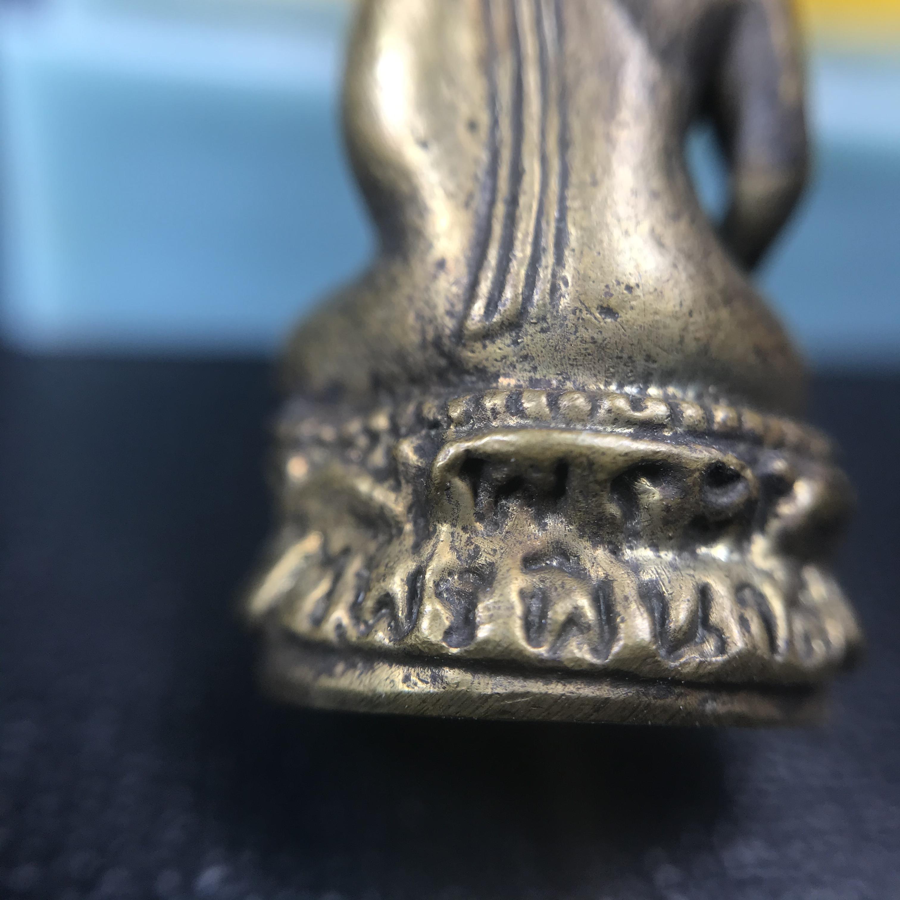 พระกริ่งไพรีพินาศ วัดบวรนิเวศ ปี2530 เนื้อทองผสม ที่ระลึกครบรอบ30ปี ธนาคารทหารไทย (มีส่วนผสมของชนวนเก่าของไพรีพินาศรุ่นแรก)อานุภาพยิ่งใหญ่ กำราบศัตรูพ่ายสิ้น พระไพรีพินาศ