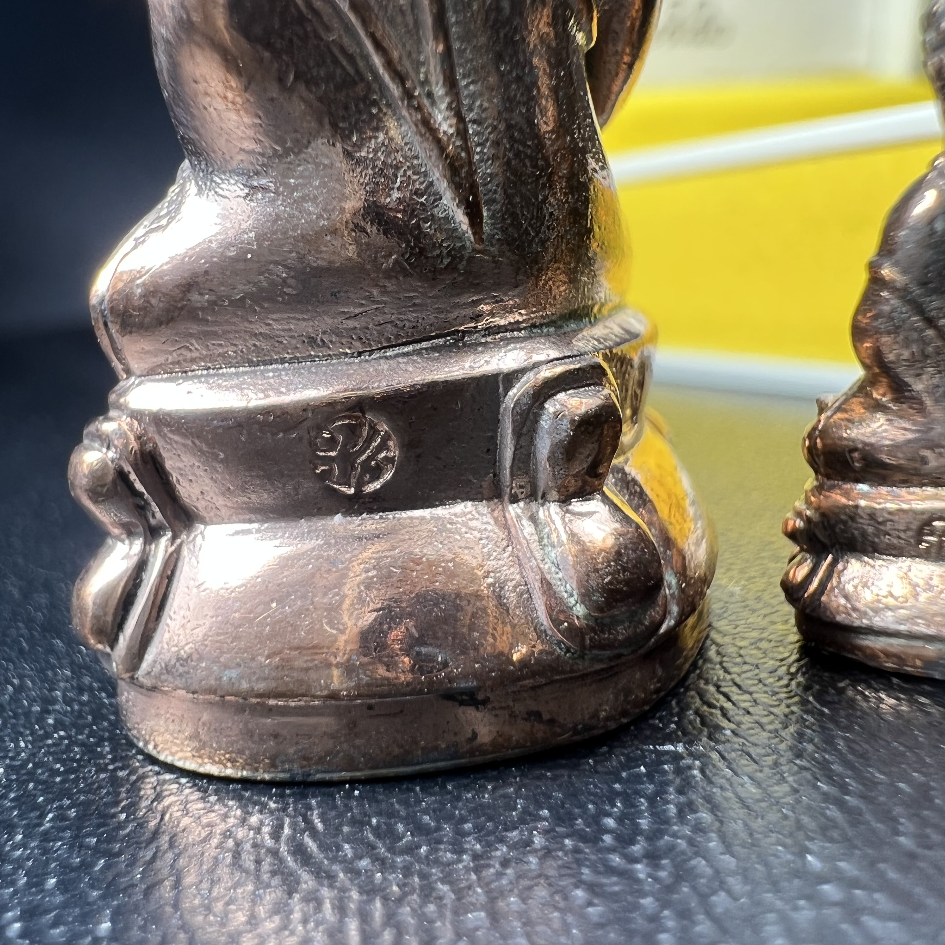 พระกริ่ง-พระชัยวัฒน์ ภ.ป.ร. มหามงคลทรงเจริญพระชนมพรรษา 80 พรรษาและ 90 ปี แห่งการสถาปนาจุฬาลงกรณ์มหาวิทยาลัย พิธีพุทธาภิเษก ณ วัดบวรนิเวศวิหาร ปี2550 เนื้อนวโลหะ(ทองชนวนพระกริ่งเป้งย้ง หลวงปู่โต๊ะวัดประดู่ฉิมพลี ทองชนวนกริ่งรุ่นเก่าที่สำคัญของวัดบวร)