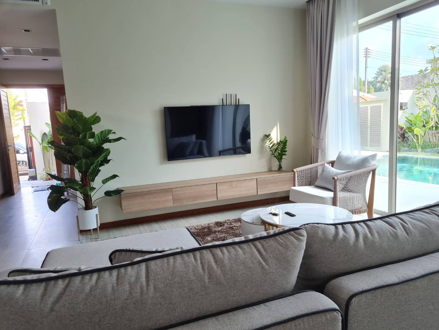 For Rent : Thalang, Brand New Luxury Pool Villa, 3 bedrooms 3 bathrooms