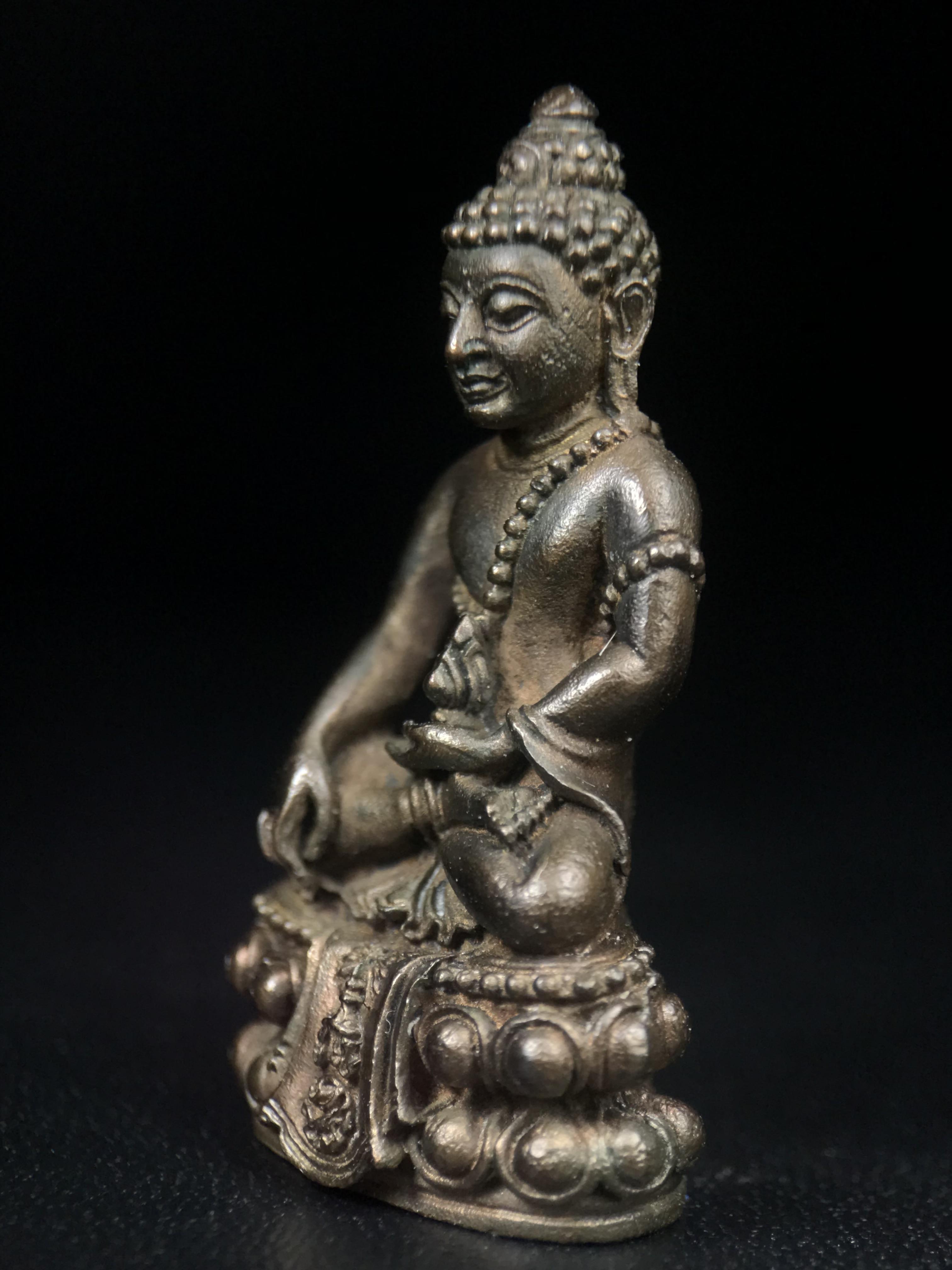 พระกริ่งศิรากาศ ภปร.(พระกริ่งคุ้มเกล้า)วัตถุมงคล"คุ้มเกล้าฯ" มูลนิธิ “คุ้มเกล้า” ในพระบรมราชูปถัมภ์ จัดสร้าง โรงพยาบาลภูมิพล เนื้อนวโลหะ(พิมพ์หน้าไทย)(ในหลวงรัชกาลที่9เสด็จเททอง)(พิธีใหญ่)(นิยม)