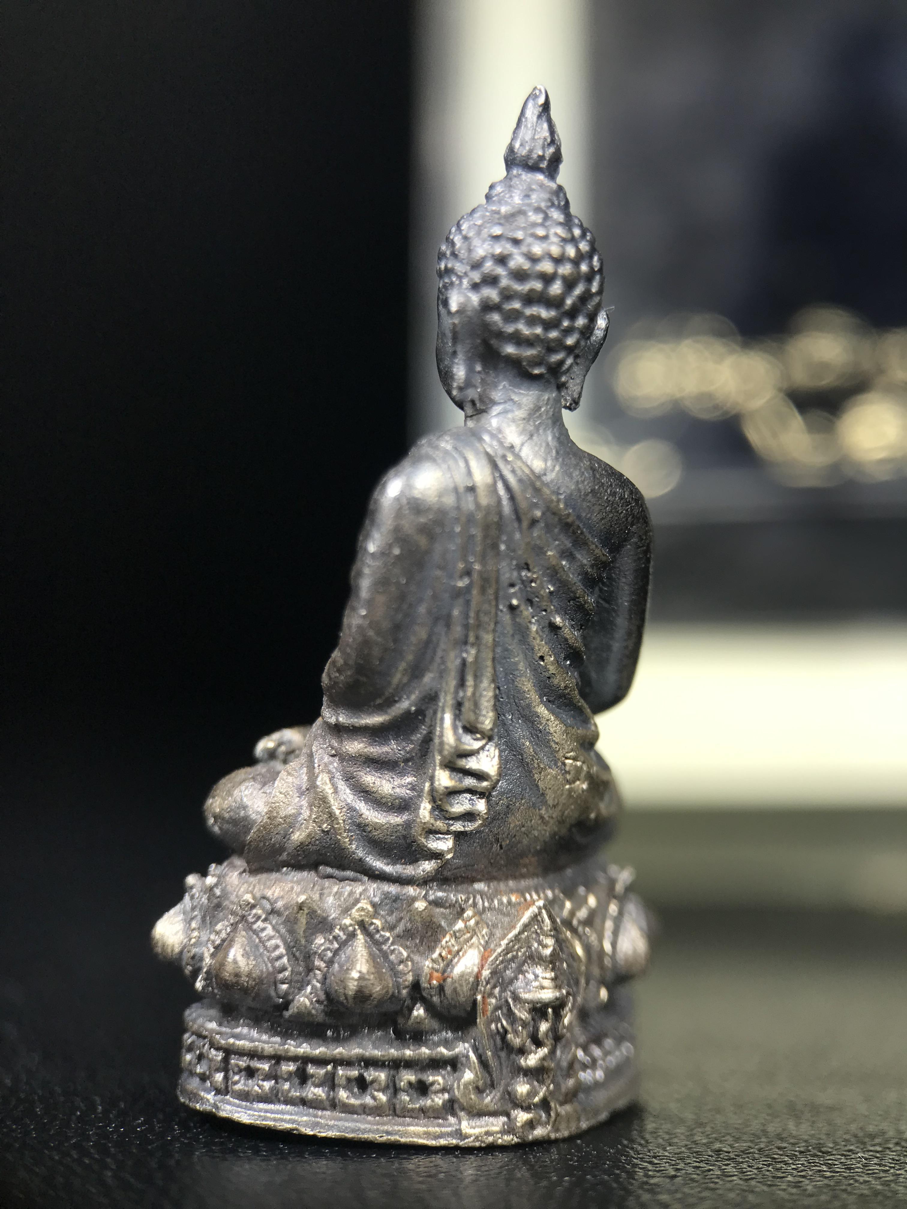 พระกริ่งพรหมรังสี อนุสรณ์ 190 ปี สมเด็จพระพุฒาจารย์ โต วัดอินทรวิหาร ปี2521 เนื้อเงิน(ผิวเดิมเข้มขลัง)พิธีมหาพุทธาภิเษกครั้งยิ่งใหญ่ พิธีสรรพสิทธิชัยไพรีพินาศมหามังคลาภิเษก หมายถึงฤกษ์การปลุกเสกที่เน้นด้านโชคลาภ มีชัยชนะต่อศัตรูการค้า การงาน(รุ่นนี้แนะนำ)