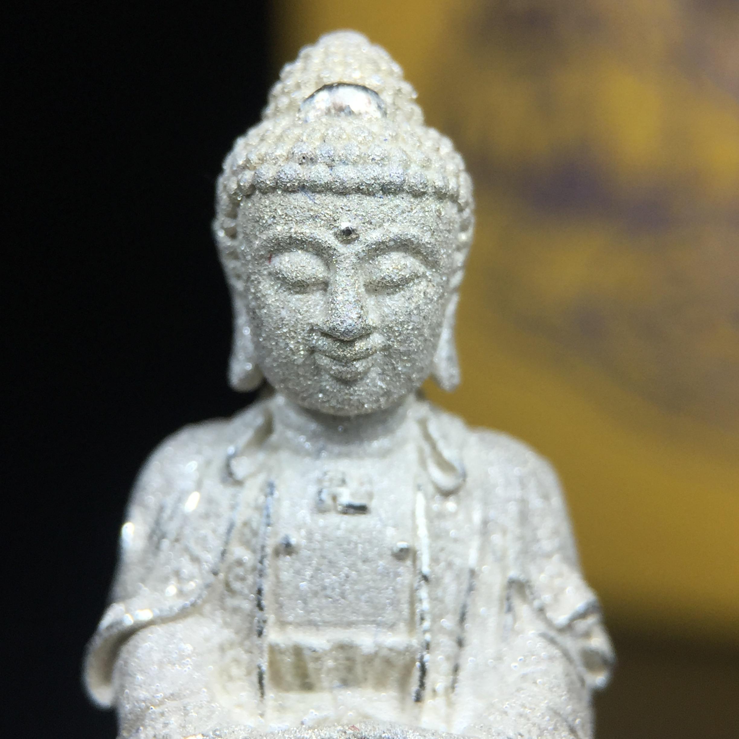 พระกริ่งจีน "ต้าเยิ่นถะ" รุ่น กาญจนาภิเษก ครองราชย์ 50 ปี วัดบวรนิเวศวิหาร ปี2538 เนื้อเงินพ่นทรายขัดเงาบางส่วน 99.99% สูง 3.8 ซม. (คัดสภาพสวยเดิม พิธีใหญ่ พุทธศิลป์งดงาม)1 ใน 6001 องค์