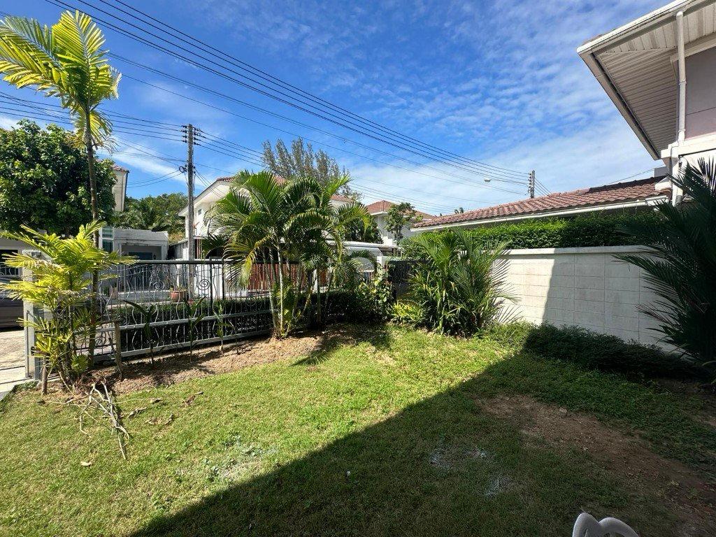 For Rent : Kohkaew, 2-Story detached house, 3+1 Bedrooms 3 Bathrooms