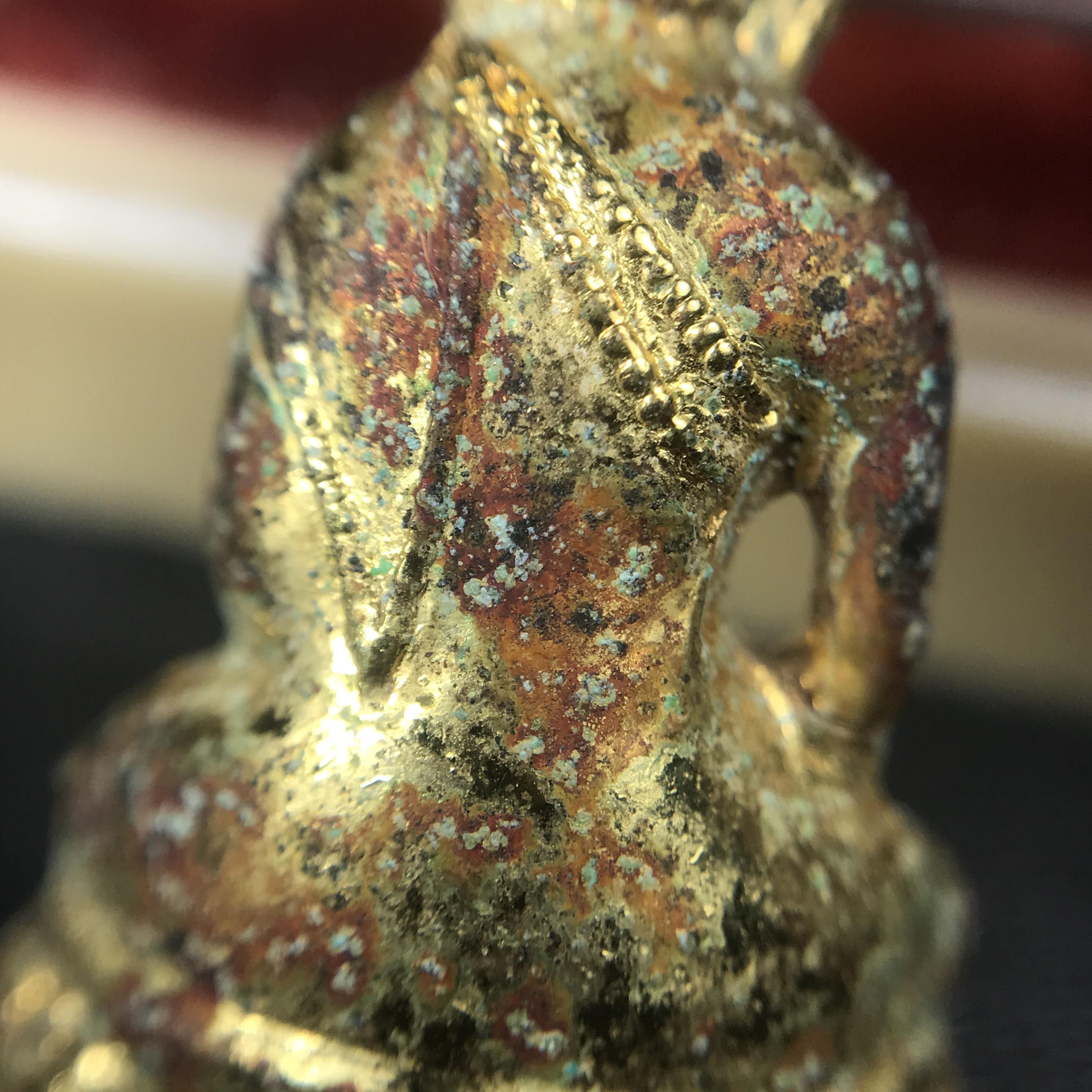 พระกริ่งโสฬส (มปร.) วัดราชประดิษฐ์ ปี 2515 เนื้อกะไหล่ทอง(กรรมการ)(กะไหล่ทองเดิมหายาก กล่องบรรจุเดิมครบ) เนื้อกะไหล่ทองเดิม สร้างน้อย หายาก หลวงปู่ทิม ปลุกเสก(ในหลวงรัชกาลที่9 เสด็จเททอง)พระดี พิธีใหญ่