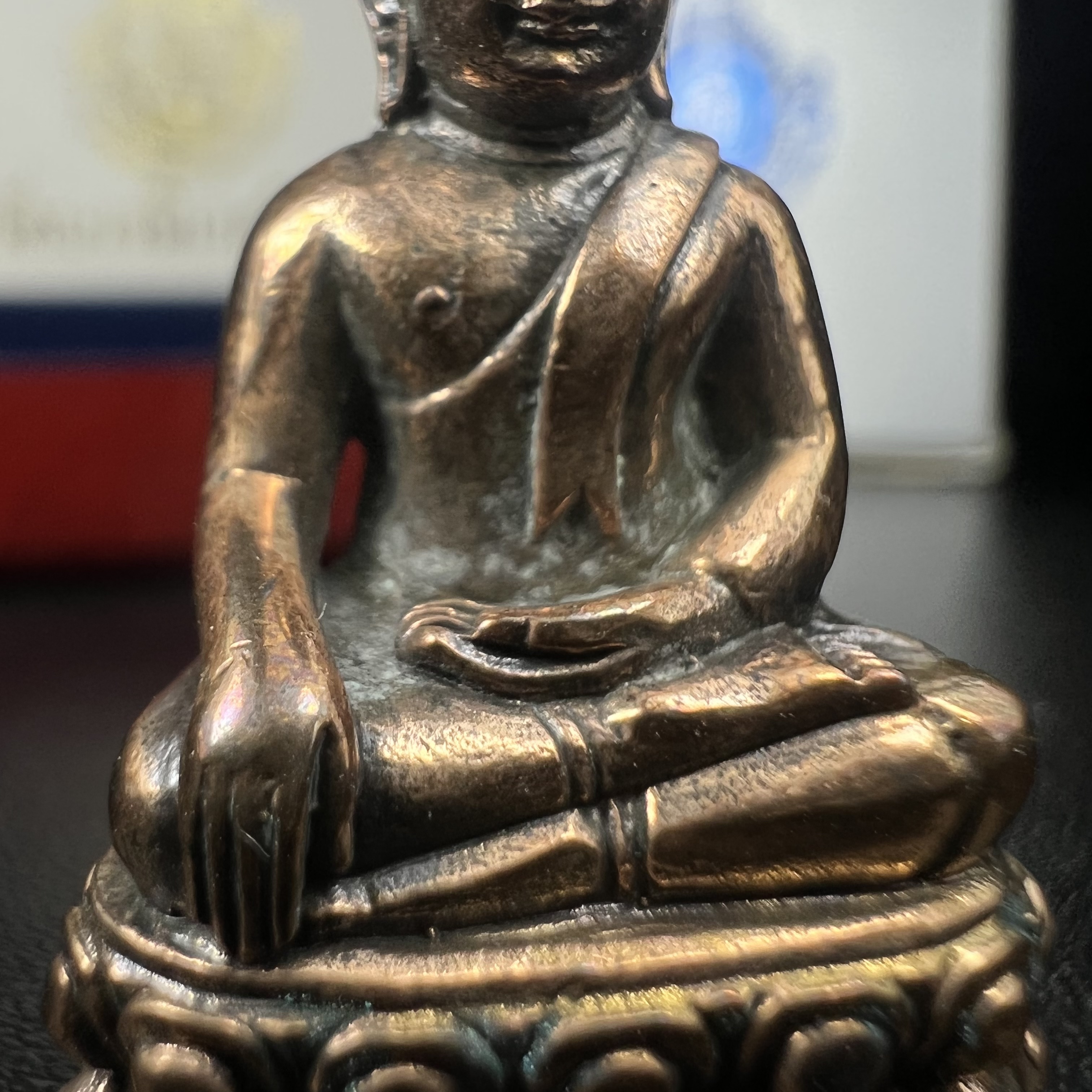 พระกริ่ง 8 รอบ ญสส. 96 พรรษา สมเด็จพระญาณสังวร สมเด็จพระสังฆราช สกลมหาสังฆปรินายก วัดบวรนิเวศวิหาร ปี 2552 เนื้อนวโลหะเต็มสูตรแก่ทองคำ(1 ใน 2999 องค์)