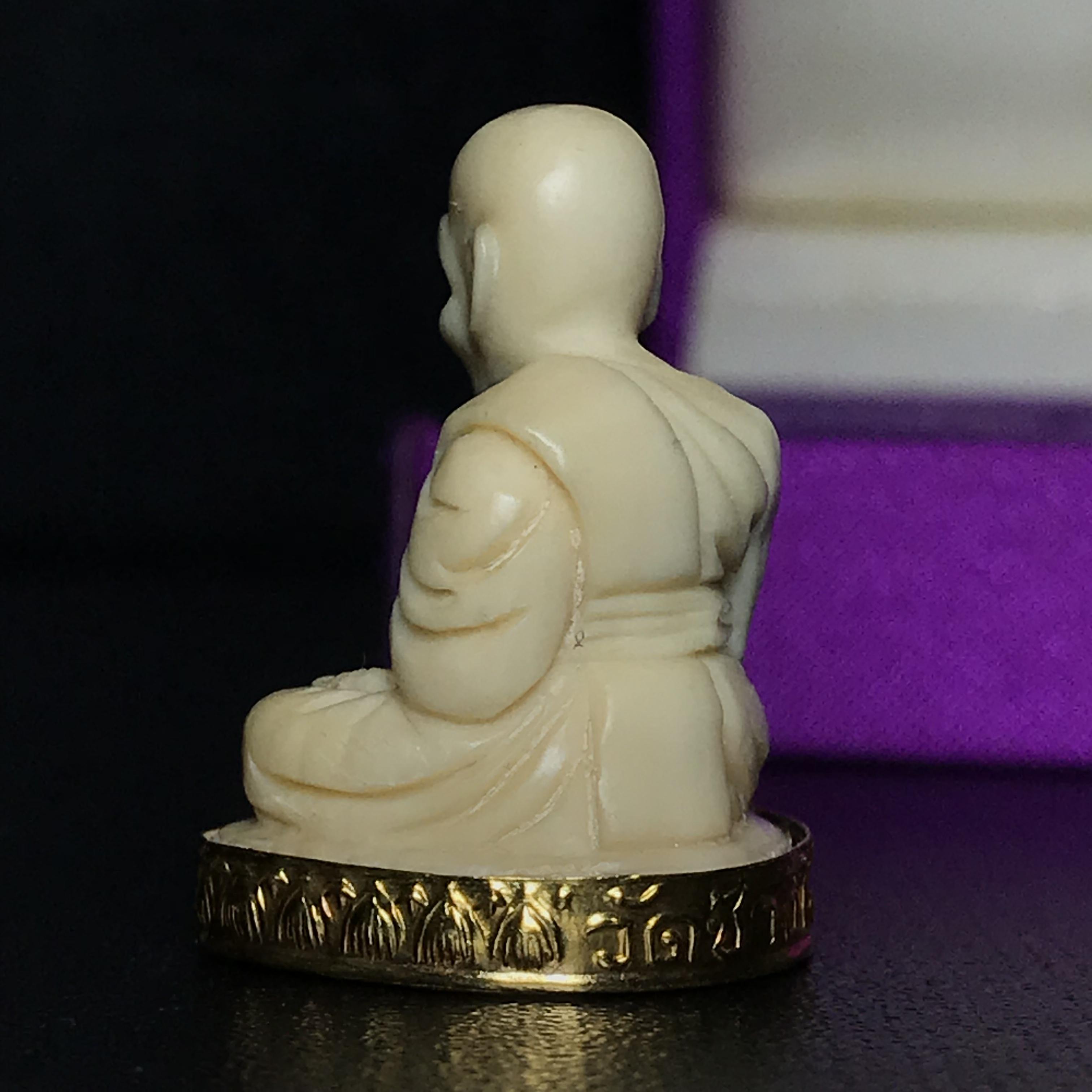 สมเด็จหลวงปู่ทวด รุ่นคชสารหมื่นปี (ศิลปาชีพ) วัดช้างให้ ปี2541(พิมพ์ลอยองค์ฐานทองคำ)