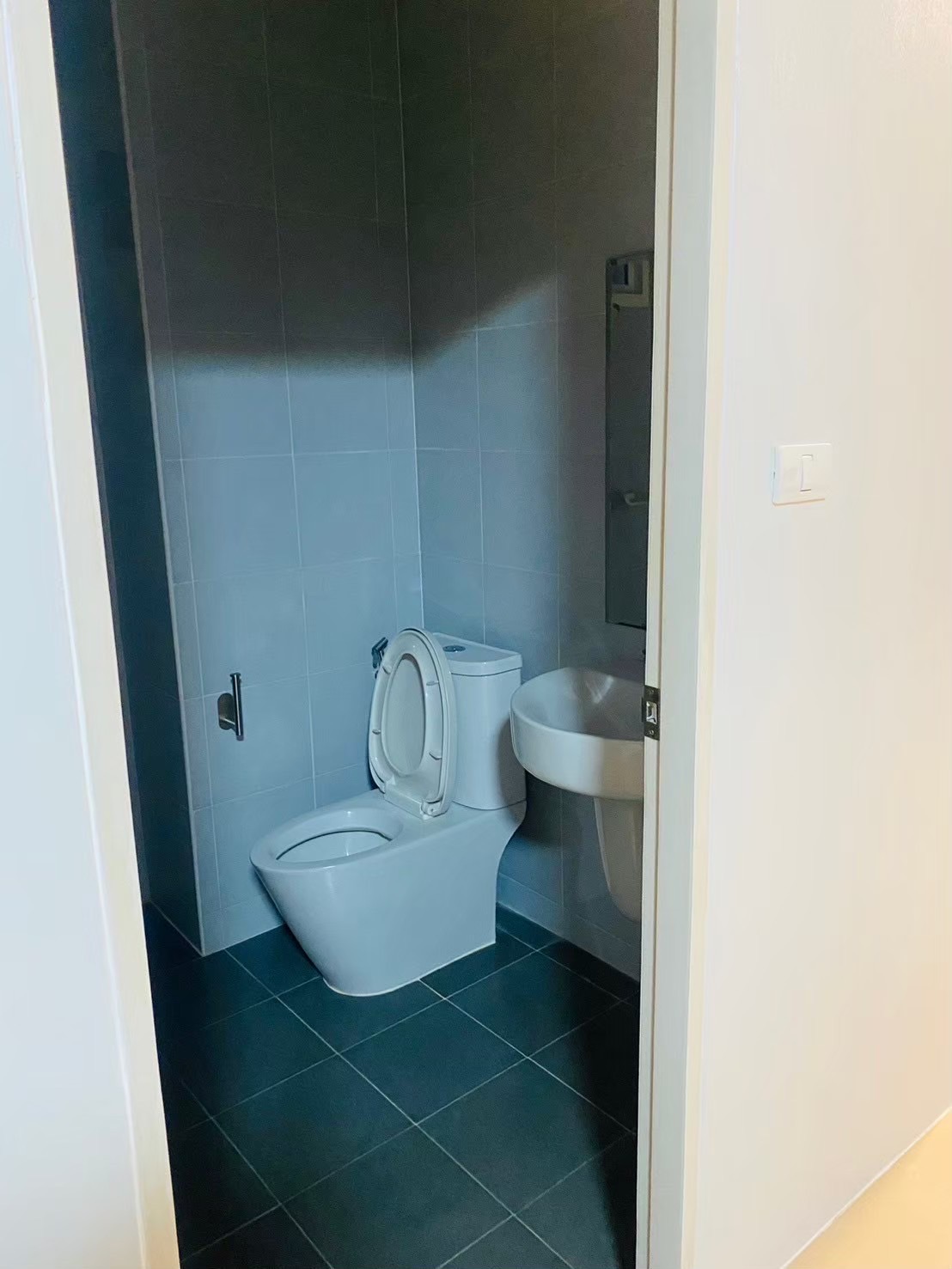 For Rent : Kohkaew, 2-story semi-detached house, 3 bedrooms 3 bathrooms