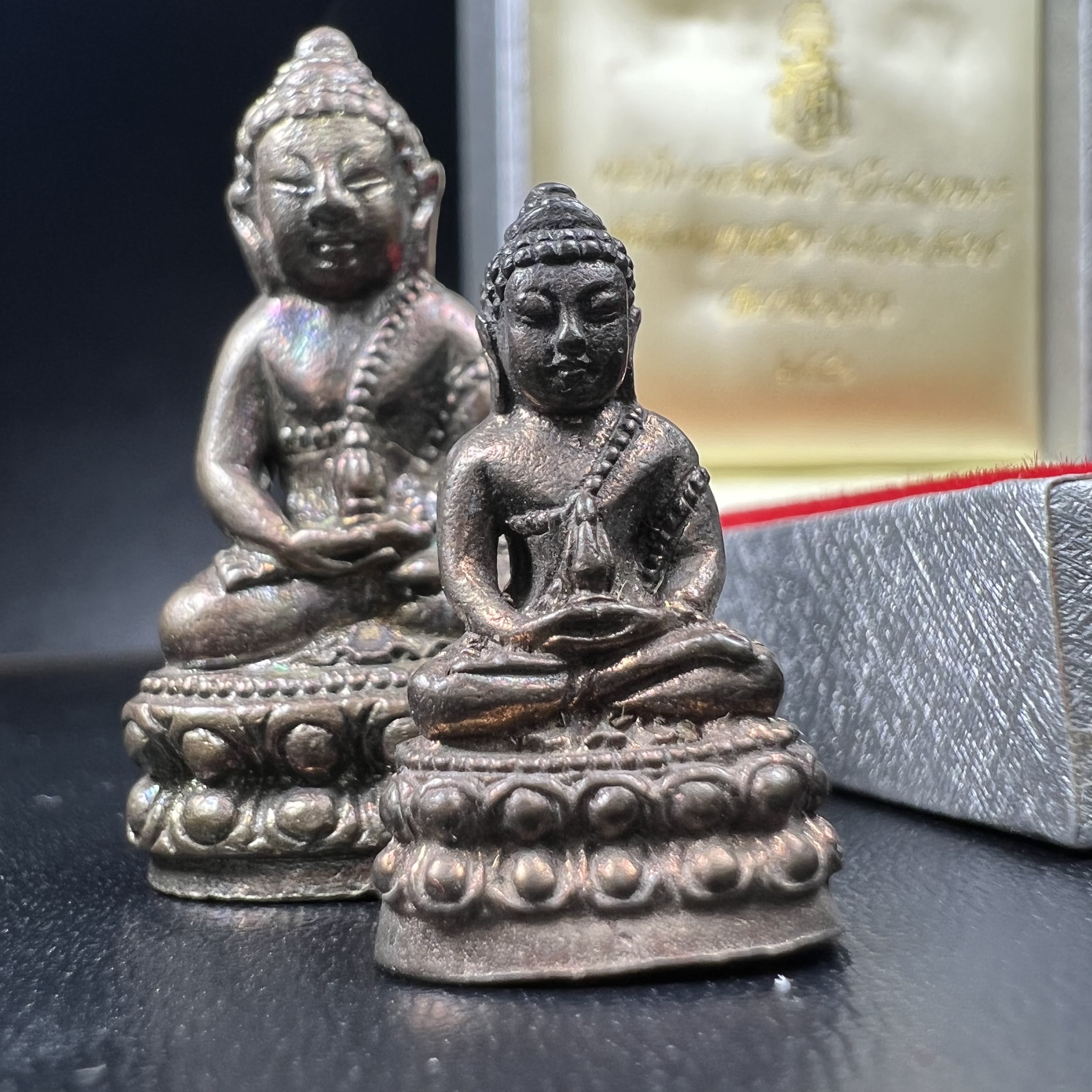 พระกริ่ง-พระชัยวัฒน์ ปวโร 84 พรรษา สมเด็จพระญาณสังวร สมเด็จพระสังฆราช วัดบวรนิเวศวิหาร ปี 2540 เนื้อนวโลหะ พร้อมกล่องบรรจุเดิมครบสมบูรณ์(ชุดหมายเลข 2281)