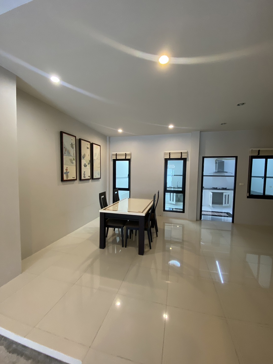 For Rent : Town home near Super Cheap Market, 3 Bedroom 3 Bathroom