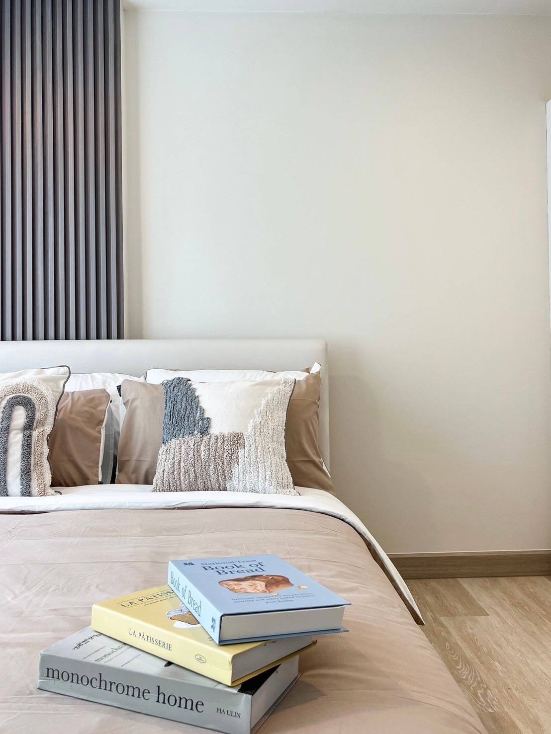 For Sales : Kathu, Dcondo Creek, 2 Bedrooms 2 Bathrooms, 4th flr., Pool view