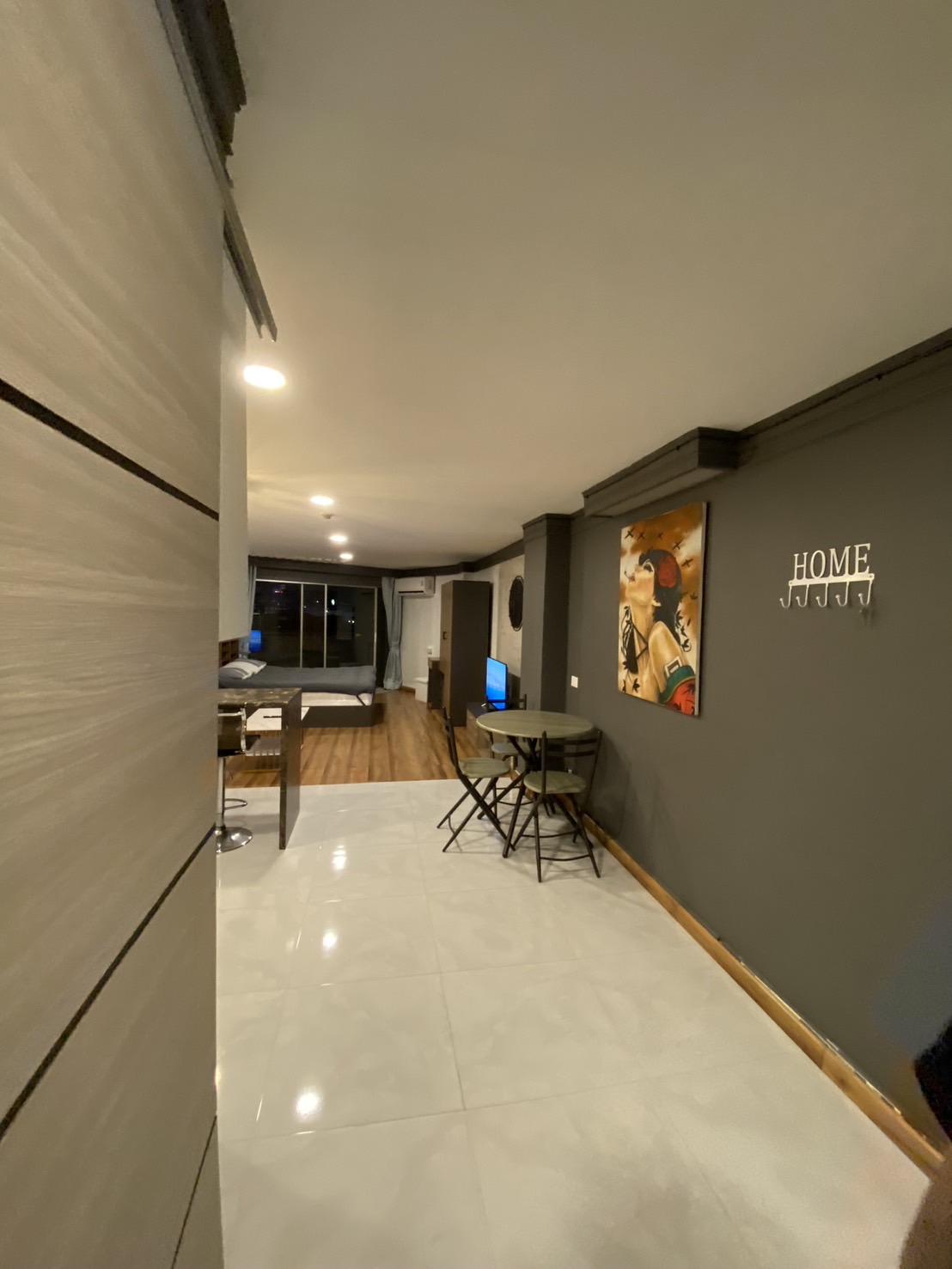 For Rent : Patong, Phuket Palace Condo, Studio Room, Sea View.