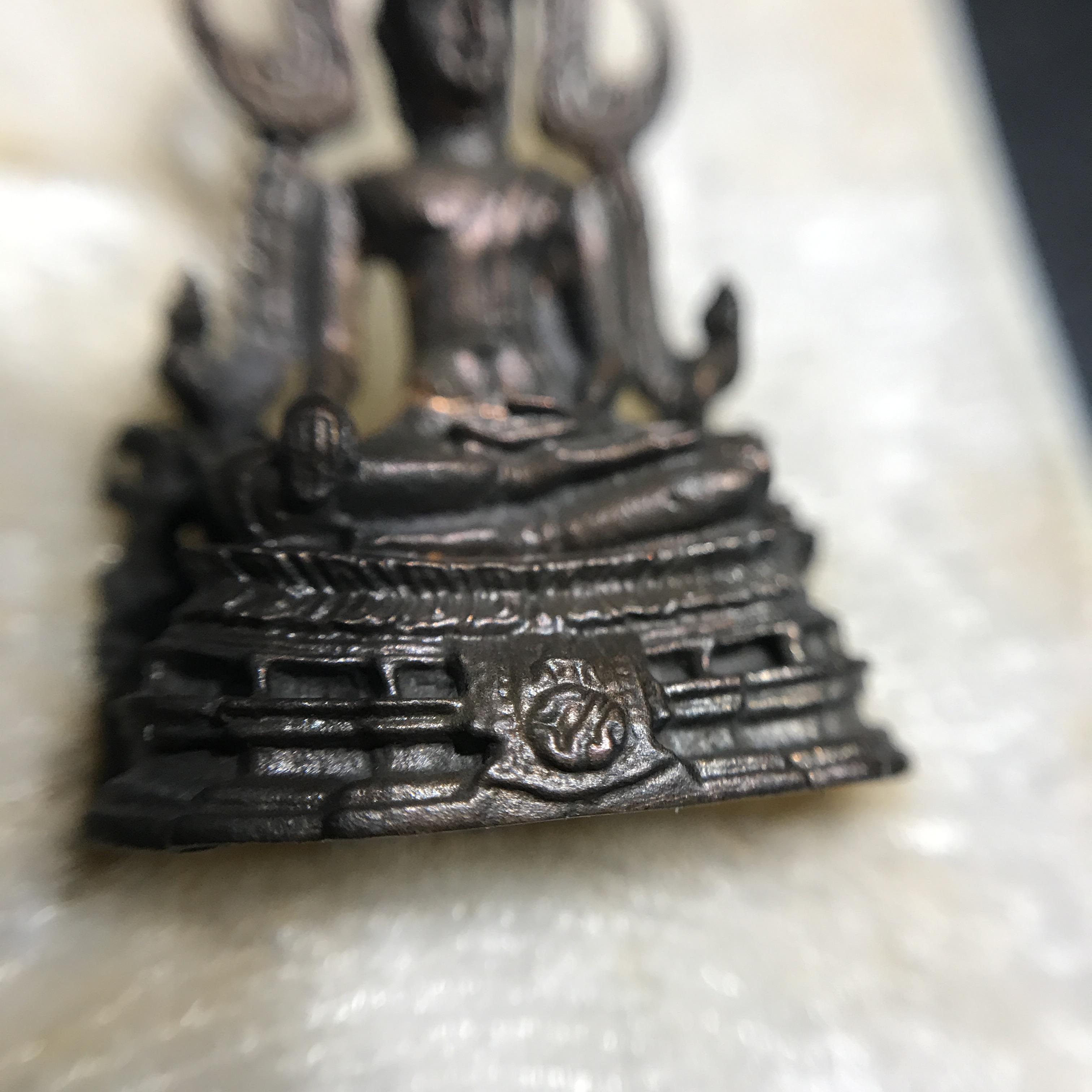 กริ่งพระพุทธชินราช ภปร กองทัพภาคที่3จัดสร้าง ปี2517 เนื้อนวโลหะกล่องเดิม(หายาก)(ในหลวง ร.9 เสด็จในพิธี)