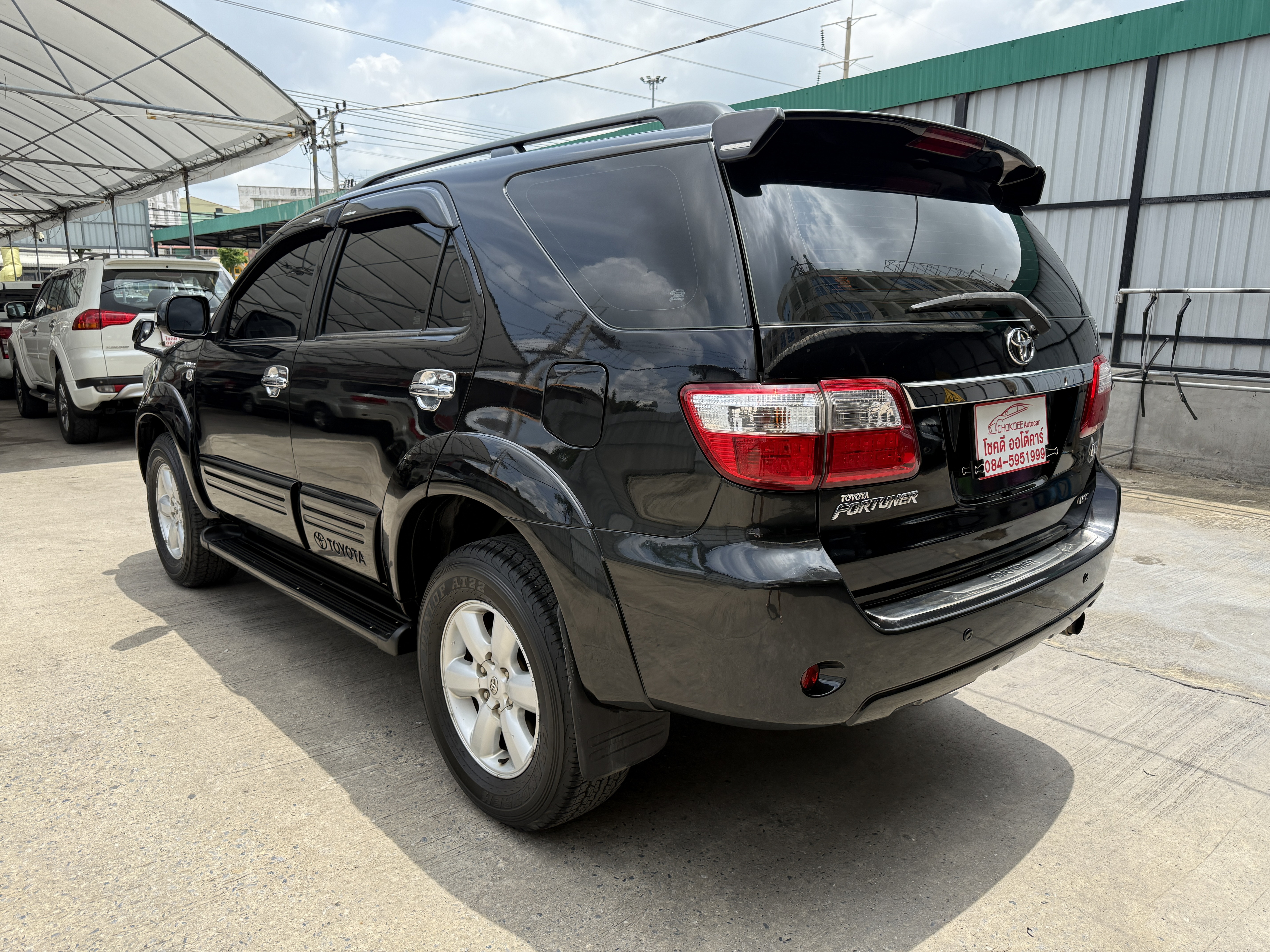 Toyota Fortuner 3.0 V 2WD At 2010 ดำ