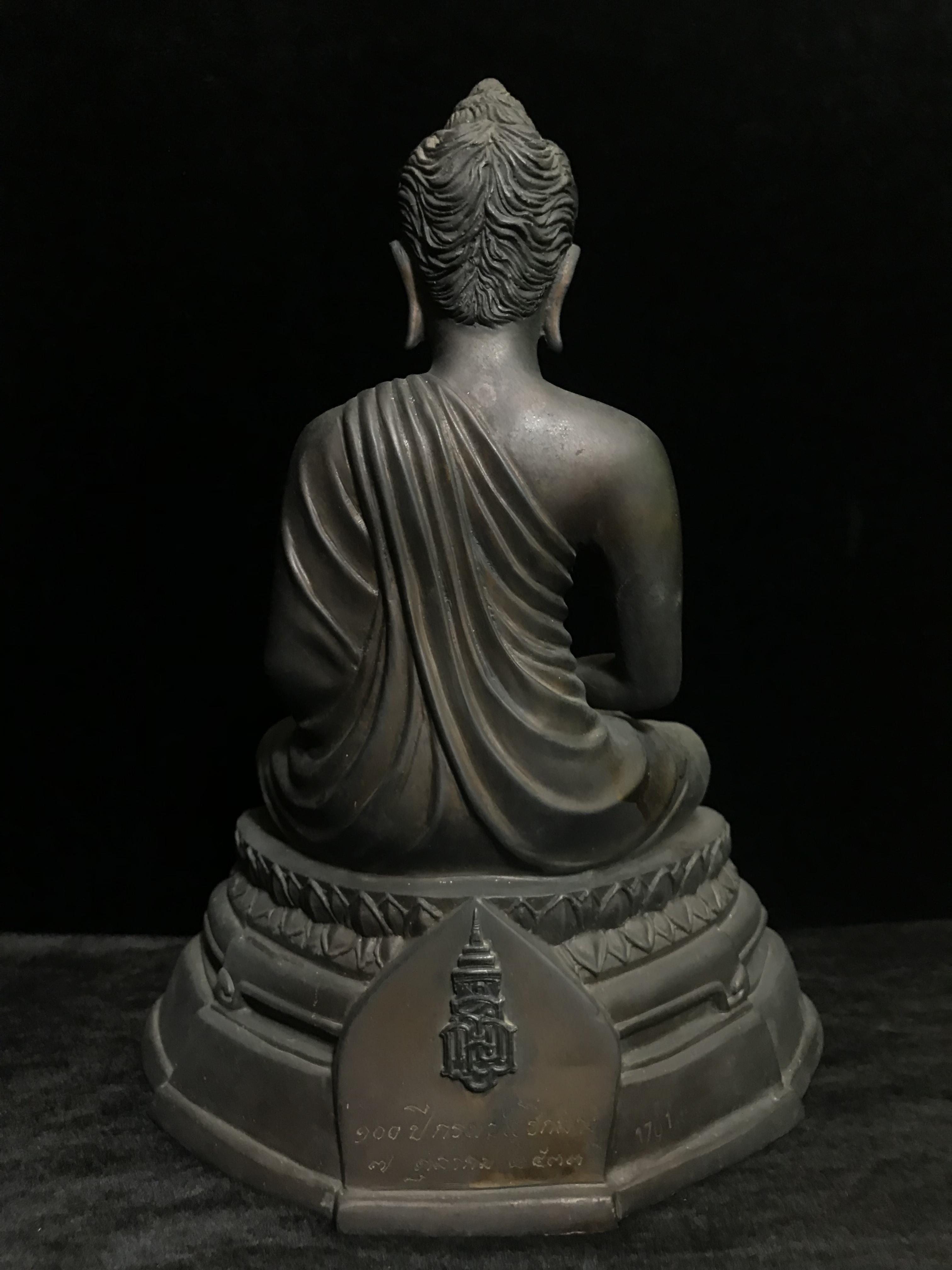 พระพุทธสิทธัตถศาสดา 100 ปี กรมบัญชีกลาง พ.ศ. 2533(รุ่นแรก) เนื้อโลหะสำริด รมมันปู หน้าตัก 5.9 นิ้ว (พิธีใหญ่ ศิลป์สวย หายาก)