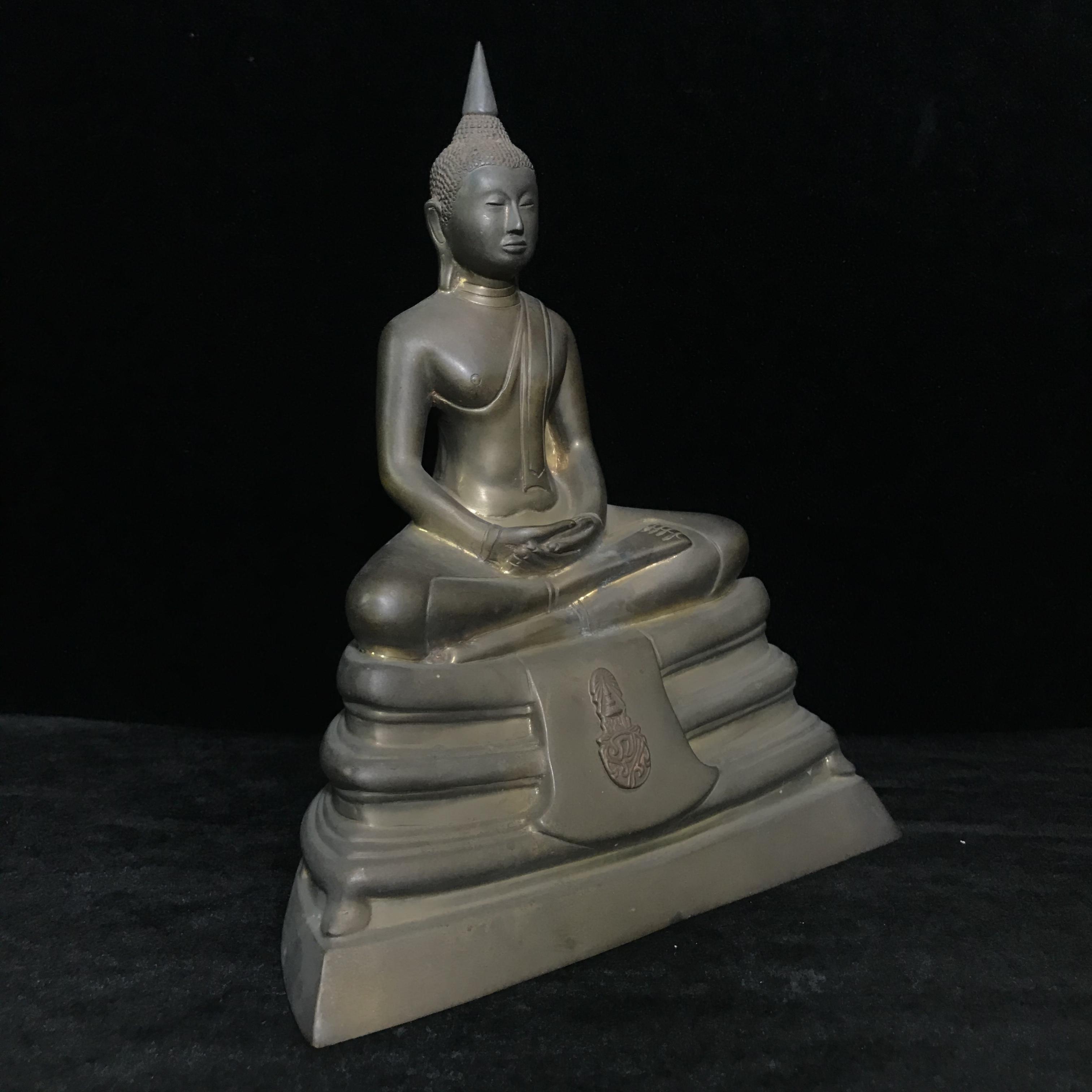 พระบูชาพระพุทธโสธร ภปร. รุ่นย้อนยุค ปี2539 กาญจนาภิเษกครองราชสมบัติครบ 50ปี หน้าตัก 5นิ้ว หมายเลข01818