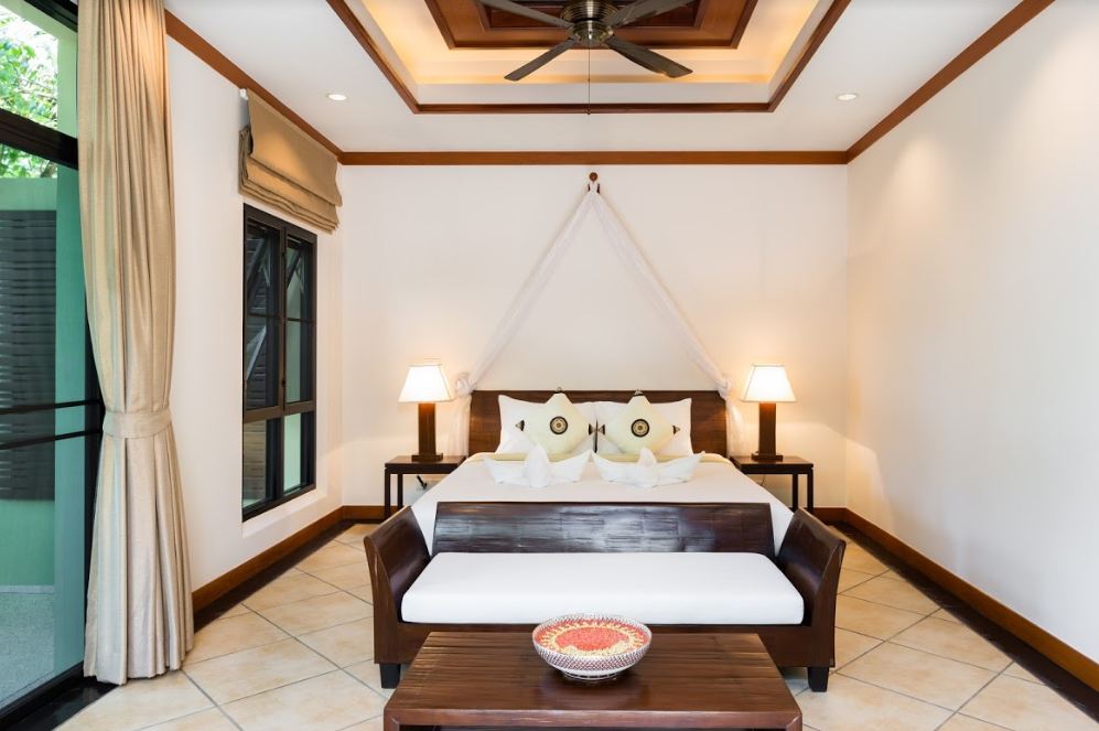 For Sale : Nai Harn, Luxury New Pool Villa, 1 Bedroom 1 Bathroom, Garden view.