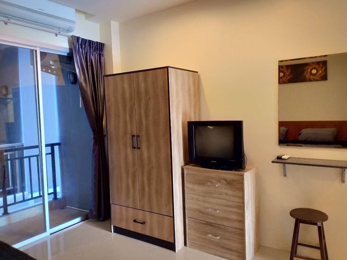House For Rent : Patong Guest house have 4 floors with city view. Land plot 120 SQM