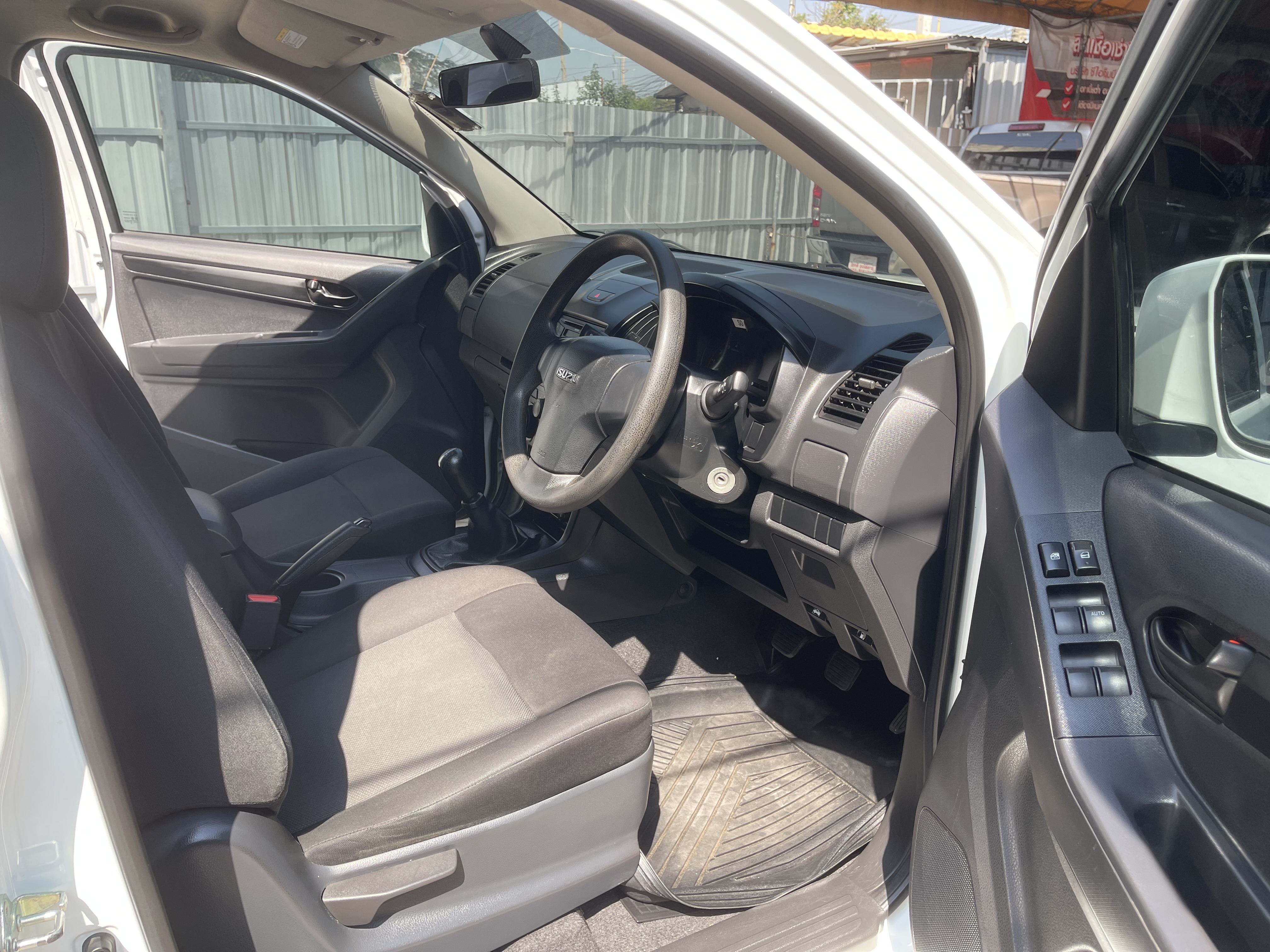 Isuzu Dmax All New 4ประตู 1.9 S 2018 ขาว