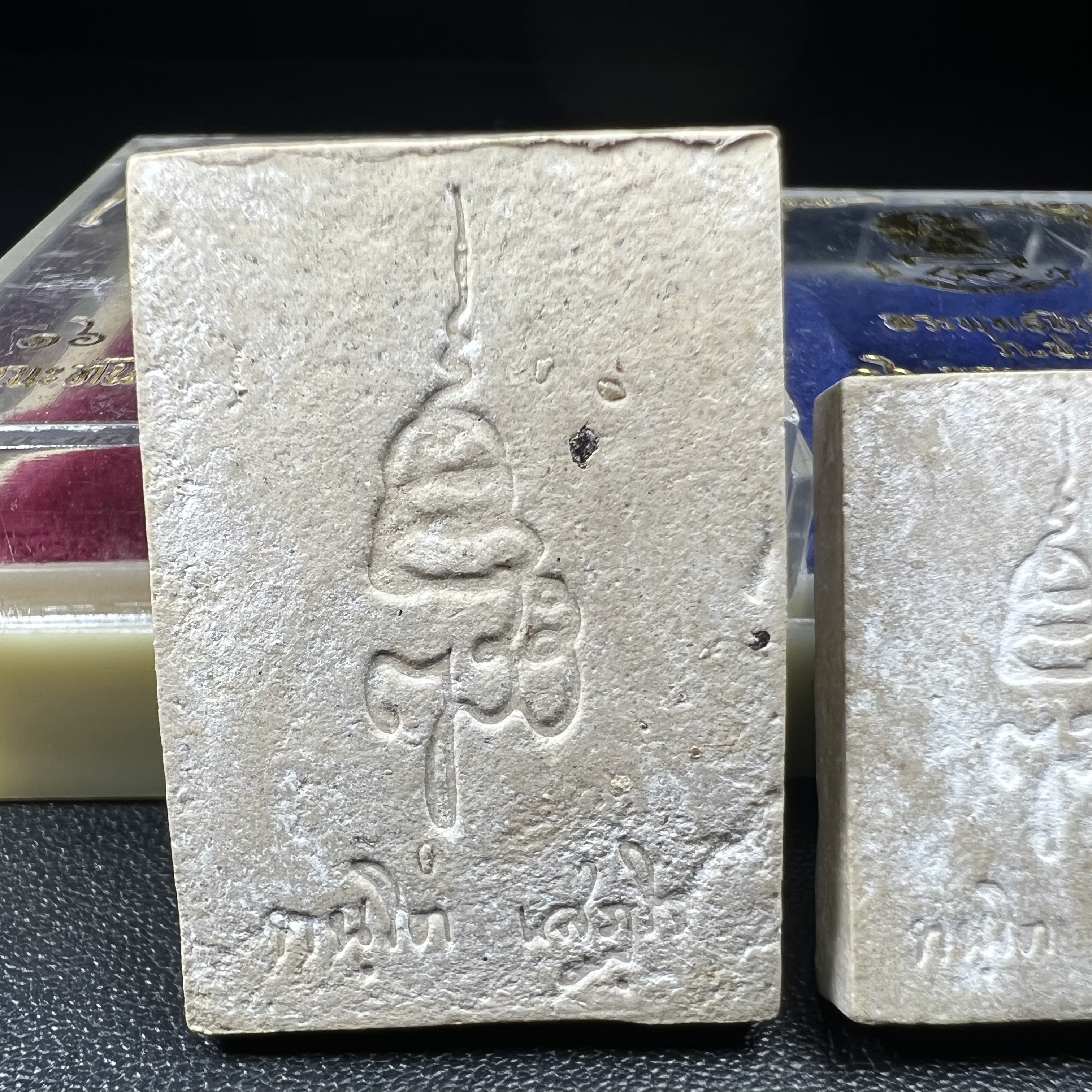 พระพุทธชินสีห์ ภปร. ทันโต เสฏโฐ ปี2533 (พิมพ์ใหญ่+พิมพ์เล็ก) บรรจุพระทนต์ในหลวง รุ่นเดียวในประวัติศาสตร์ ****รุ่นนี้ขอแนะนำ****