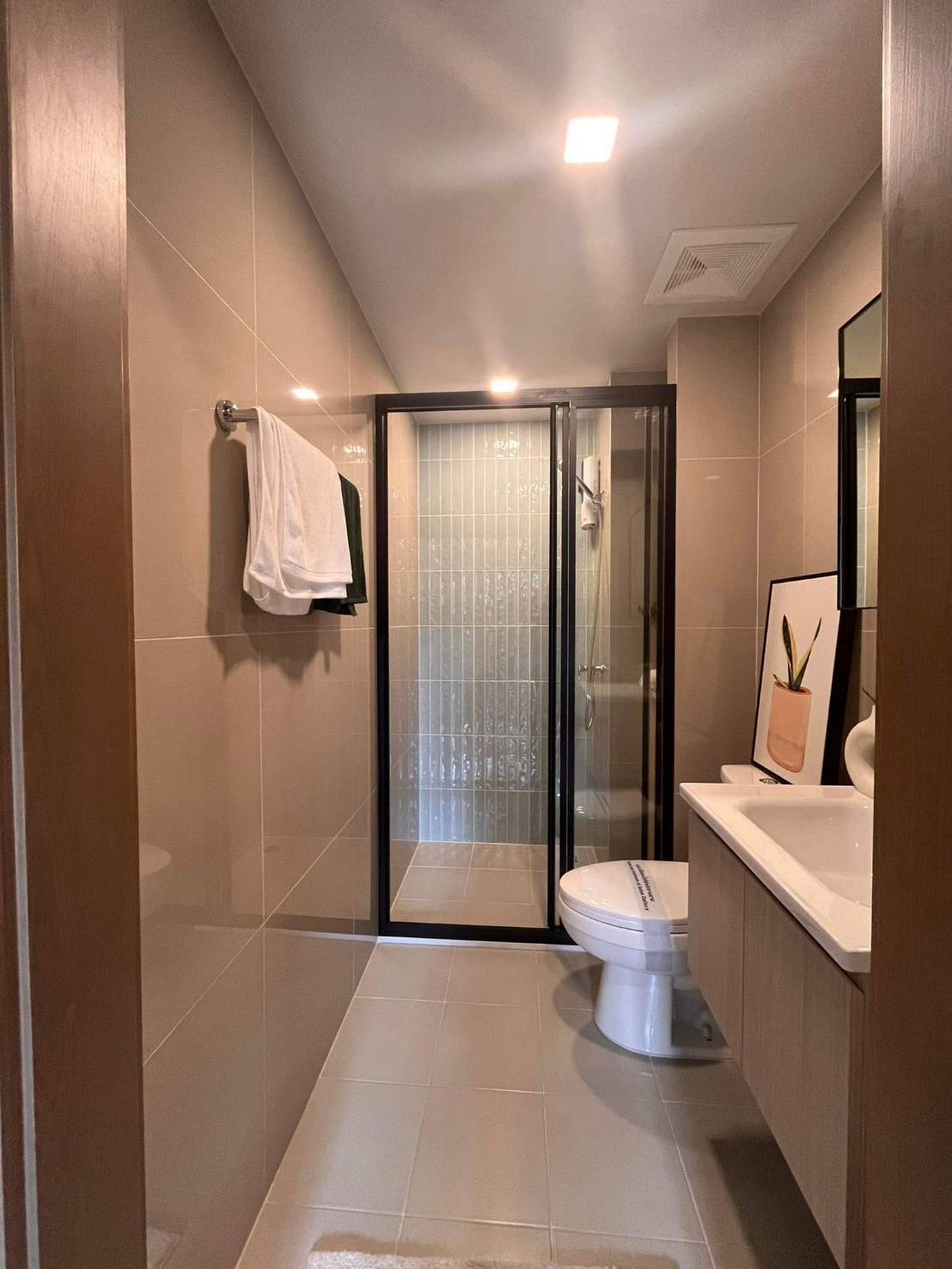 For Rent : New condo in Kathu zone, 1 Bedroom 1 Bathroom, 5th flr.