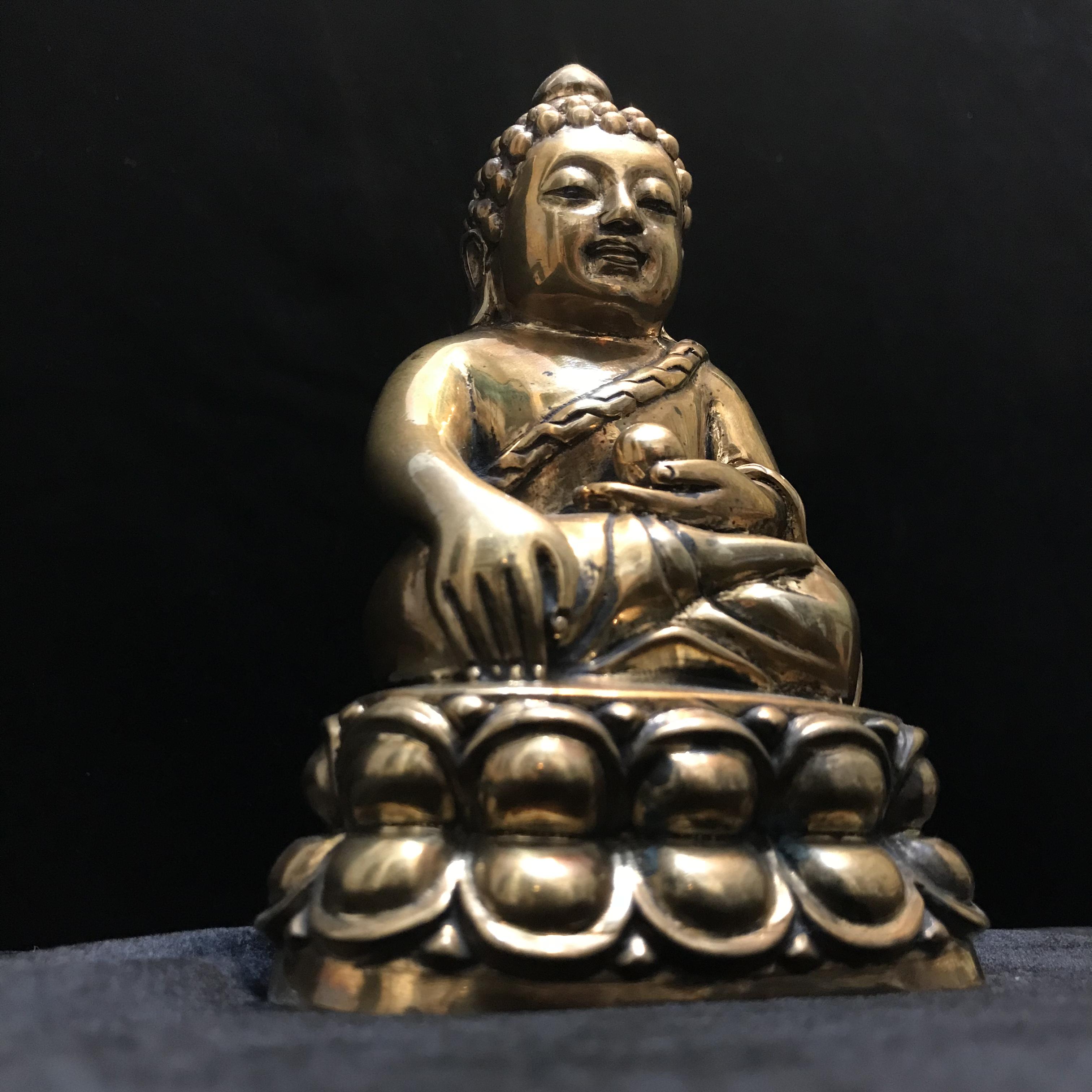 พระบูชาพุทธอุดมสมบูรณ์ (พระปุ้มปุ้ย) เนื้อสัมฤทธิ์ ขนาดหน้าตัก 3 นิ้ว ปี2535(รุ่นแรก)(1ใน1000องค์)