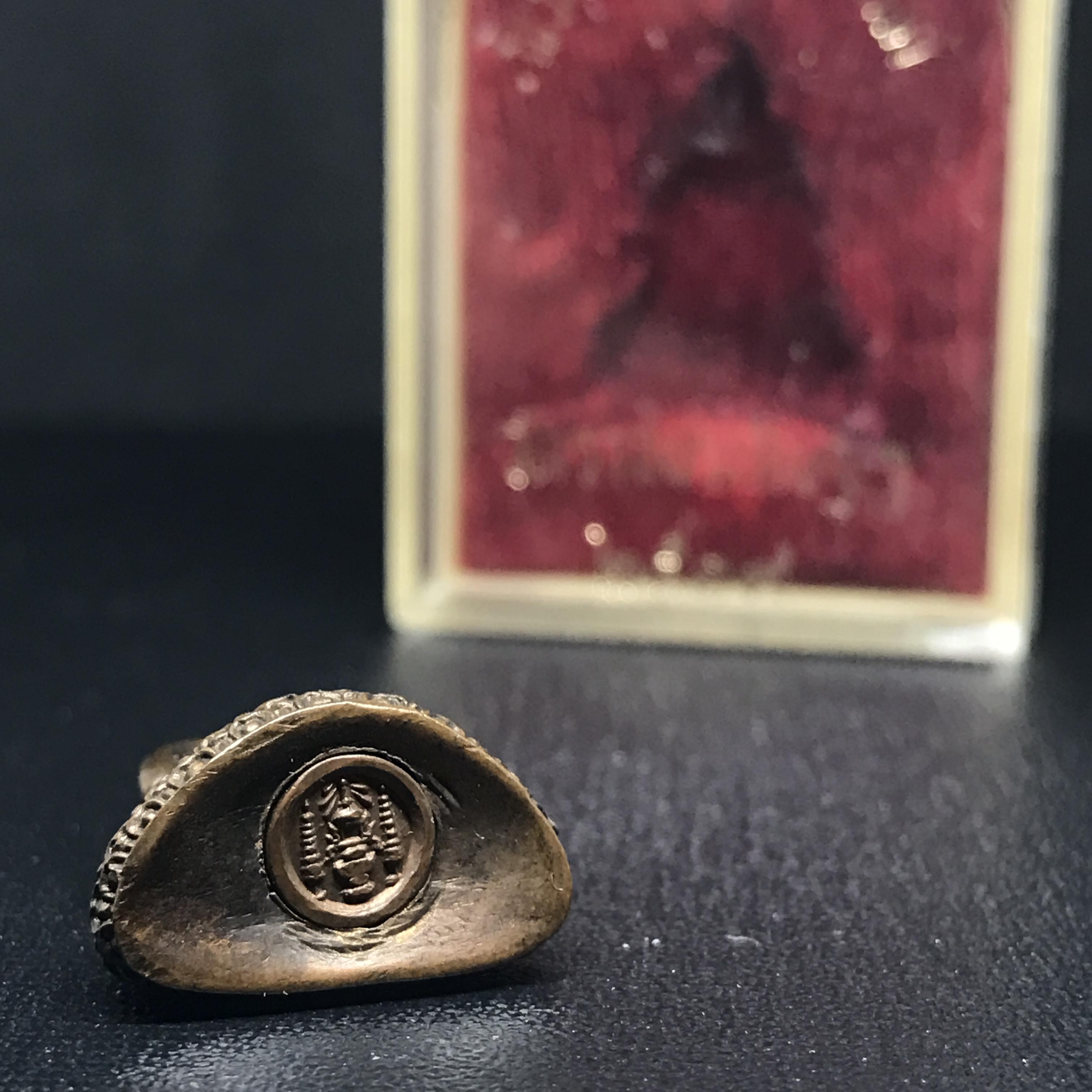 พระกริ่งพระพุทธสิหิงห์ วัดราชประดิษฐ์ ปี2519 เนื้อนวโลหะกล่องบรรจุเดิม(ในหลวงรัชกาลที่9เสด็จในพิธี)