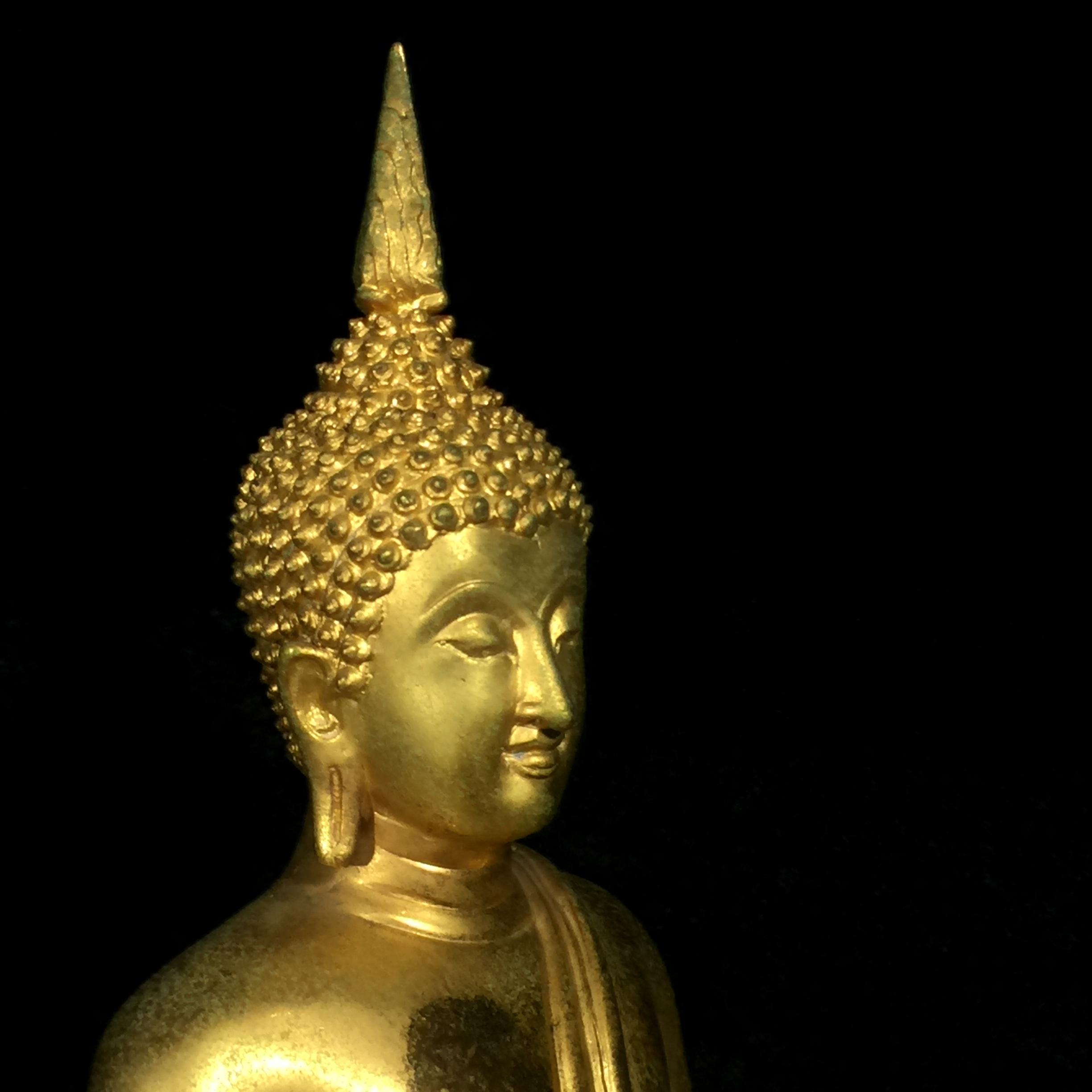 พระบูชาพระพุทธศิรมงคล ภปร. วัตถุมงคลคุ้มเกล้าปี2524 ของมูลนิธิคุ้มเกล้า โรงพยาบาลภูมิพลจัดสร้าง ขนาดหน้าตัก5นิ้ว(ในหลวงรัชกาลที่9 ทรงจุดไฟพระฤกษ์และเททอง พิธีใหญ่)ยอดนิยมหายาก