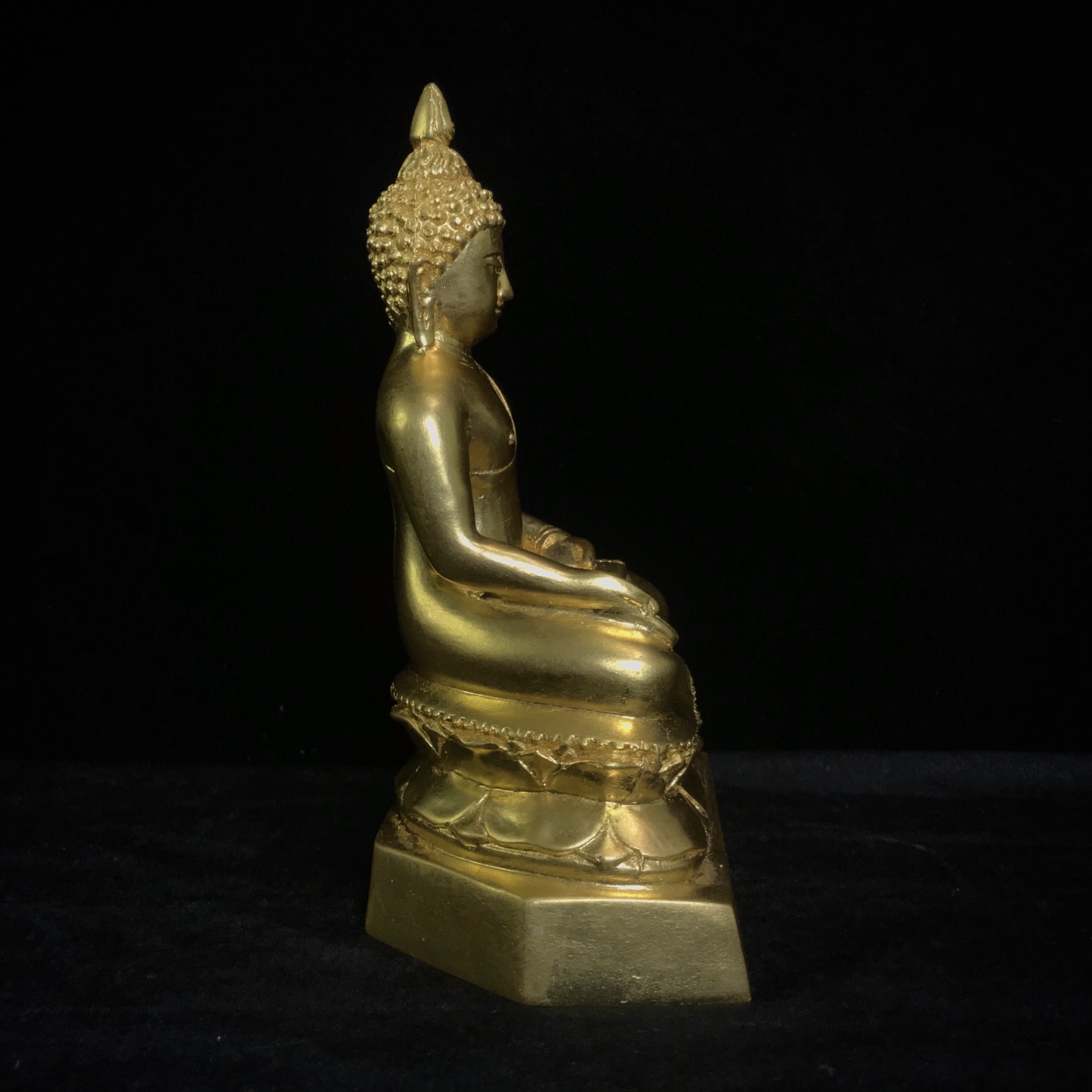 พระไพรีพินาศ วัดบวรนิเวศวิหาร รุ่นชัยชนะศึก ปี2546 ขนาดบูชา หน้าตัก 3 นิ้ว เนื้อโลหะผสมปิดทอง หมายเลข 172(สภาพสวยพร้อมกล่องบรรจุเดิมครบสมบูรณ์)(พระดี พิธีใหญ่ มวลสารเด่น รุ่นนิยม)