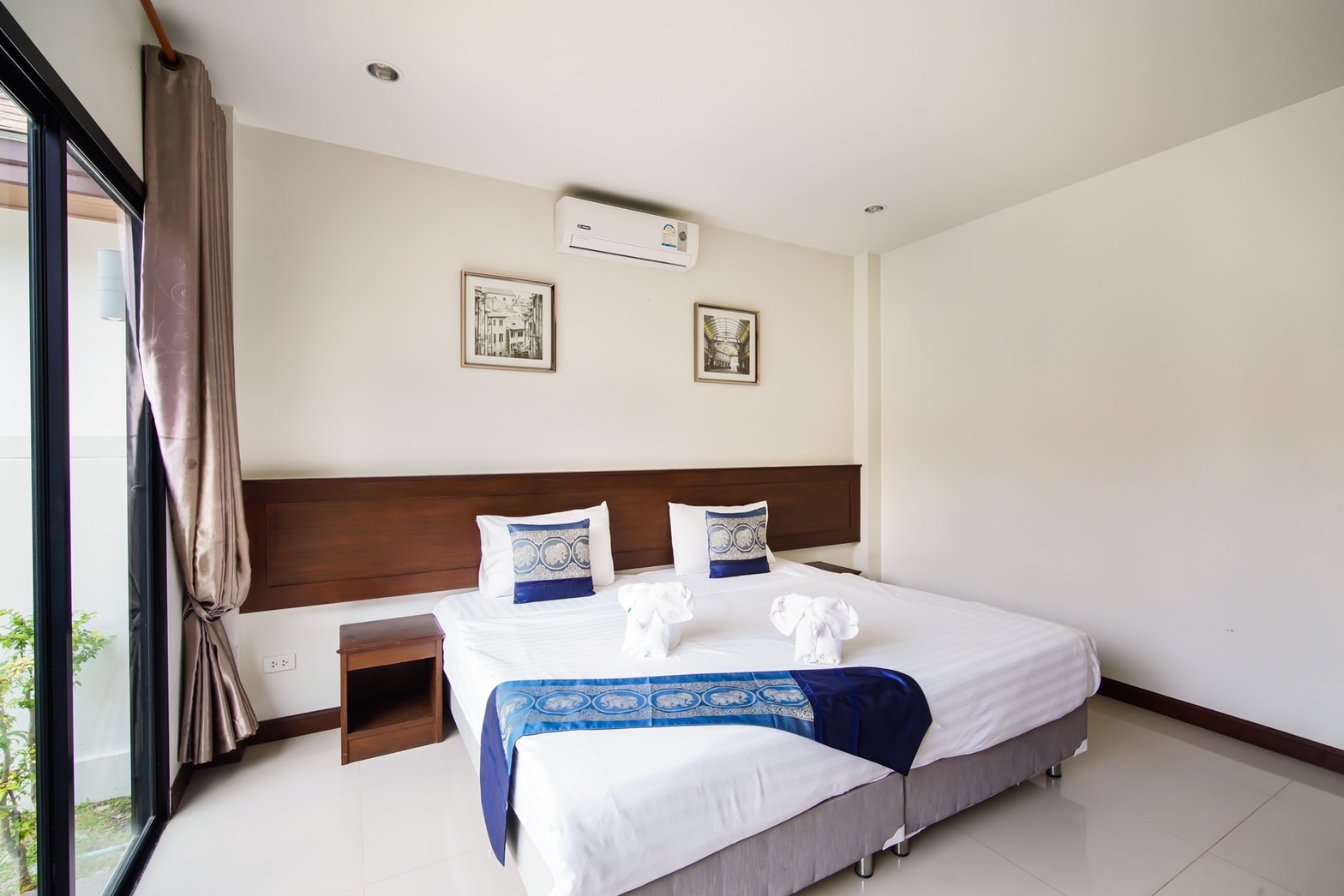 For Rent : Chalong, Private pool villa contemporary style, 2 Bedrooms 2 Bathrooms