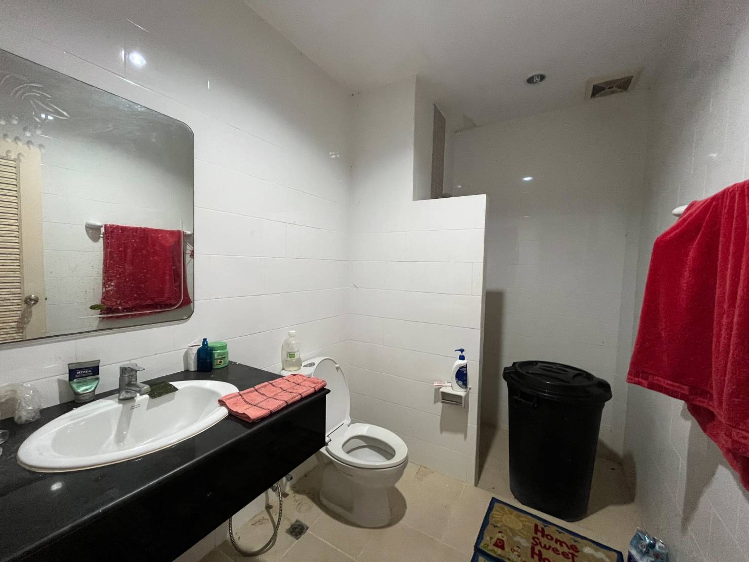 For Sales : Phuket Town, 3-story commercial building, 4 Bedrooms 4 Bathrooms