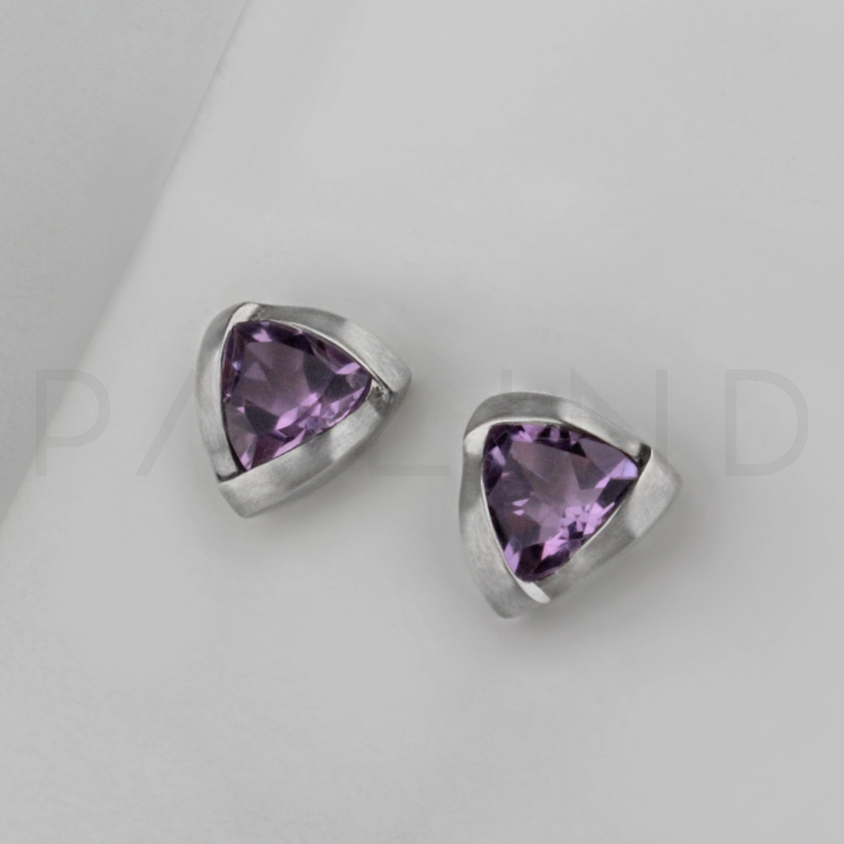 ต่างหูเงินประดับ AMETHYST