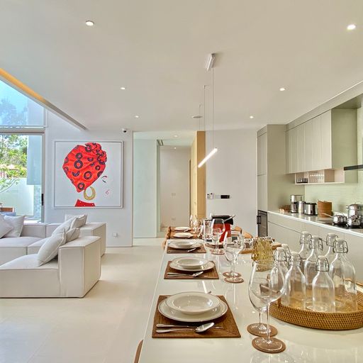 For Sales : Cherngtalay, Modern Contemporary Pool Villa , 3 bedrooms, 3 bathrooms