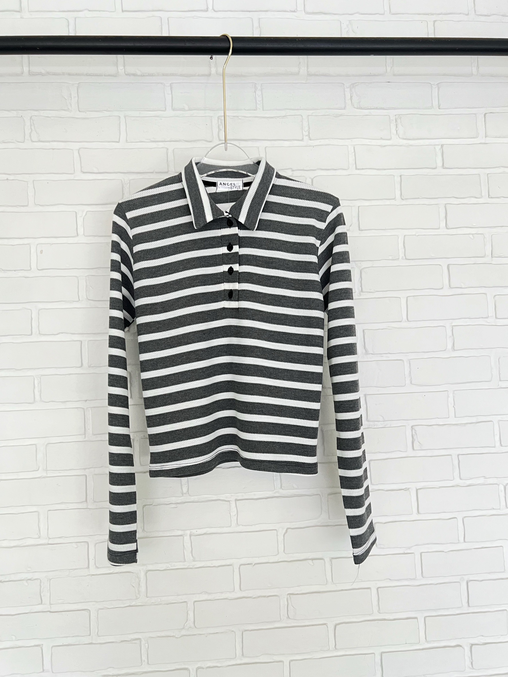 ริ้วคอปกแขนยาว