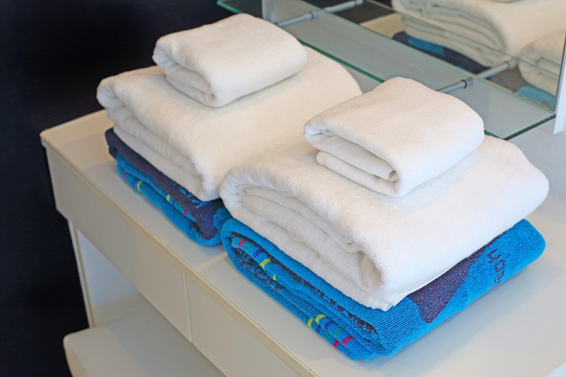 Kamala beach For Sale/Rent : Pool View 2bed room modern linear clean line style condominium