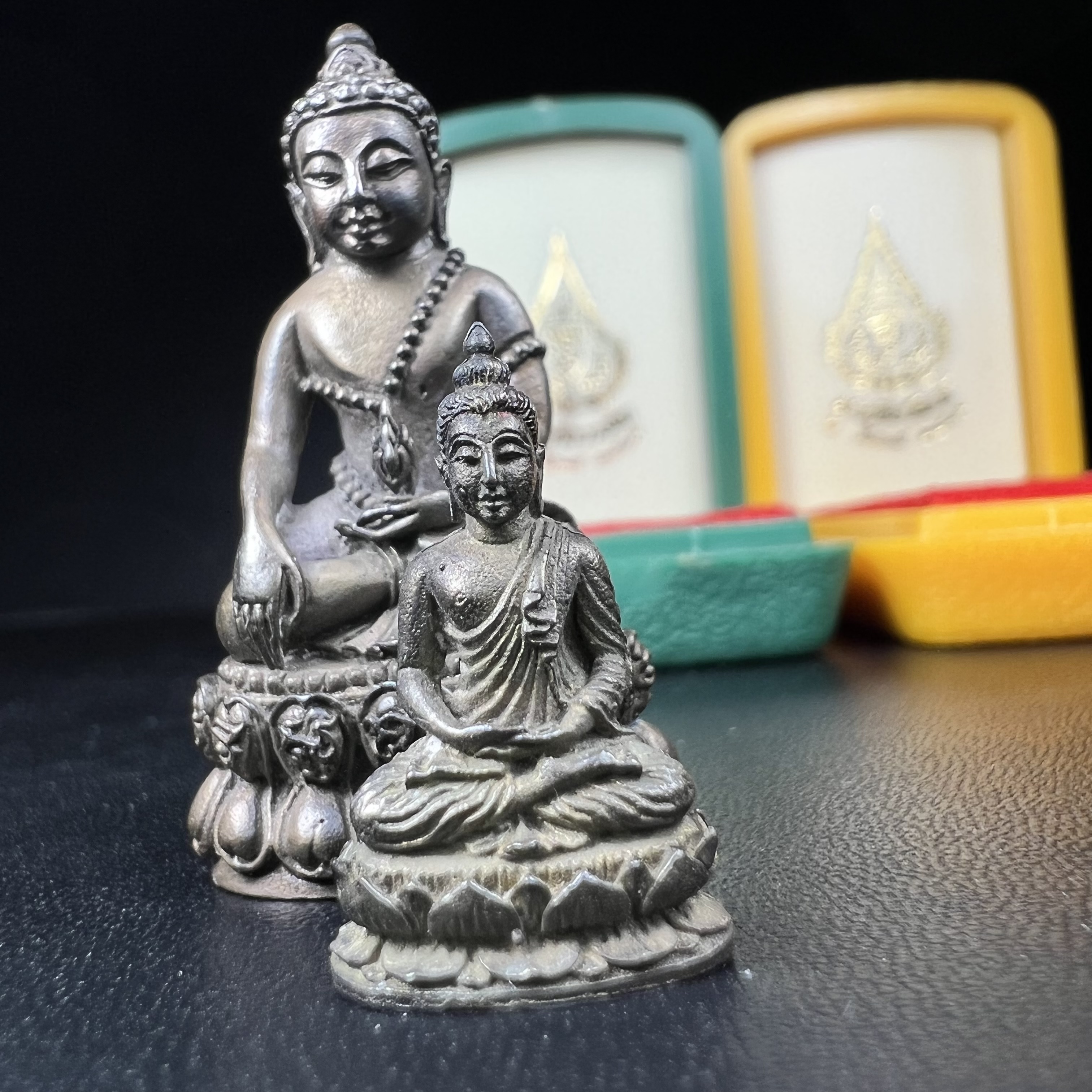 พระกริ่ง-พระชัยวัฒยน์วาสนาสมเด็จพระสังฆราช(วาสน์)วัดราชบพิธฯปี2531 เนื้อนวโลหะ สร้างเป็นที่ระลึกในคราวที่สมเด็จพระอริยวงศาคตญาณ สมเด็จพระสังฆราช(วาสน์ วาสโน)มีพระชนมายุครบ90พรรษา(ในหลวง ร.9 เสด็จในพิธี)งานแกะแม่พิมพ์โดย นายช่างเกษม มงคลเจริญ)(1ใน1991องค์)