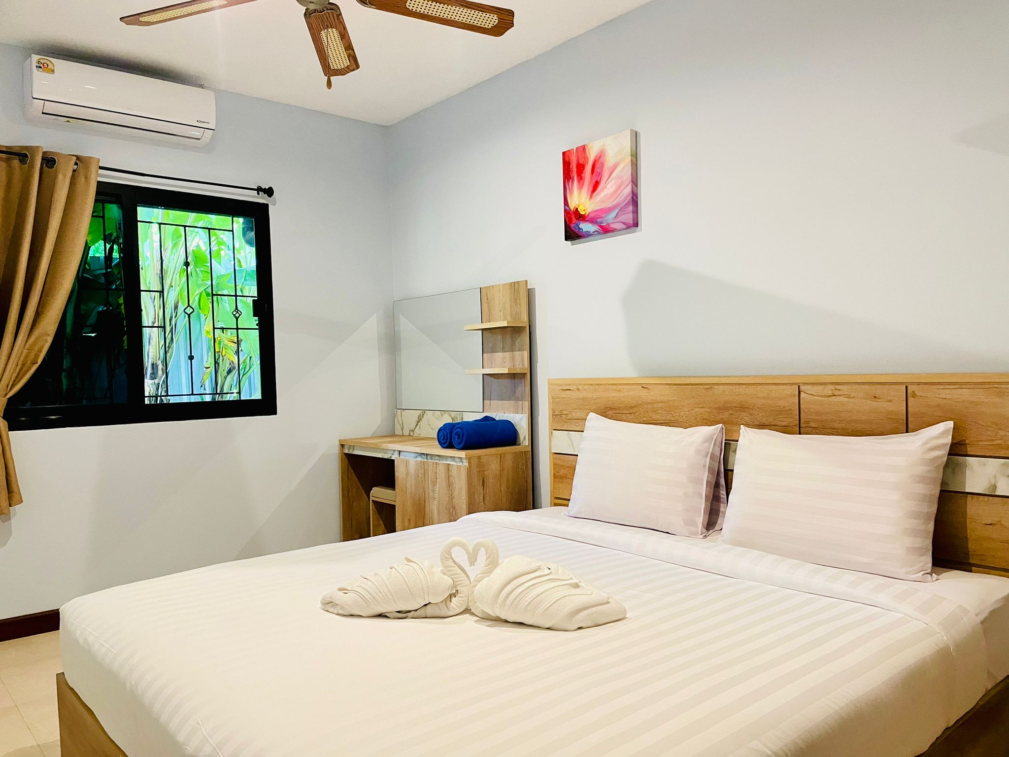 For Rent : Kata, 2-Storey Twin House, 3 bedrooms 3 bathrooms