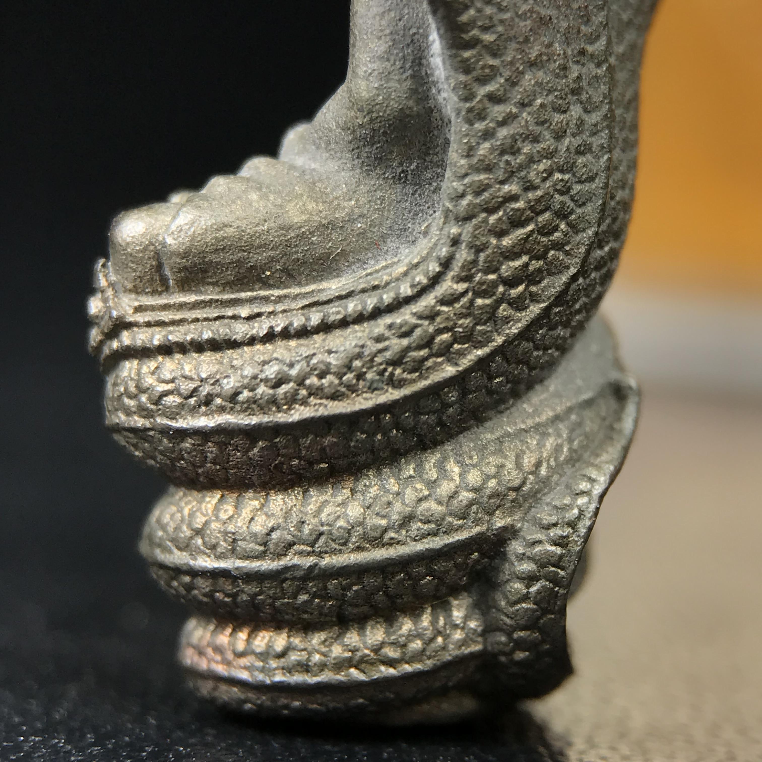 พระพุทธรูปนาคปรกปางมารวิชัย สธ. เนื่องวโรกาสสมเด็จพระเทพรัตนราชสุดาฯทรงเจริญพระชนมายุครบ 3รอบ ปี2534 พระกริ่งนวโลหะ พิธีพุทธาภิเษก ณ วัดบวรนิเวศวิหาร โดยมีสมเด็จพระญาณสังวรสมเด็จพระสังฆราชเป็นองค์ประธาน(พิธีใหญ่ มวลสารดี พุทธศิลป์งดงาม)อุดมวลสารผงจิตรลดา