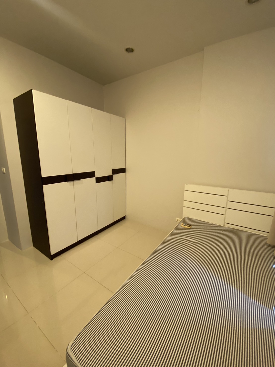 For Rent : Town home near Super Cheap Market, 3 Bedroom 3 Bathroom